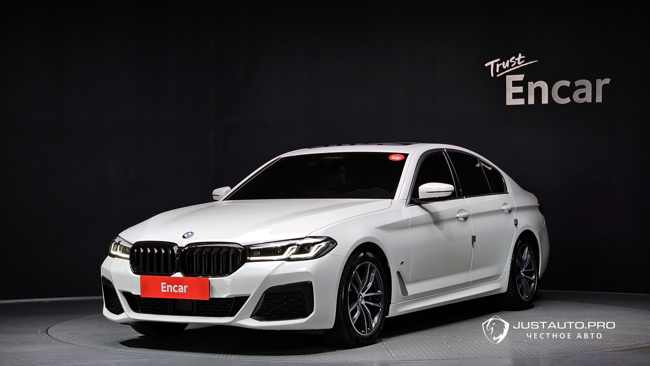 Автомобиль BMW 5-Series