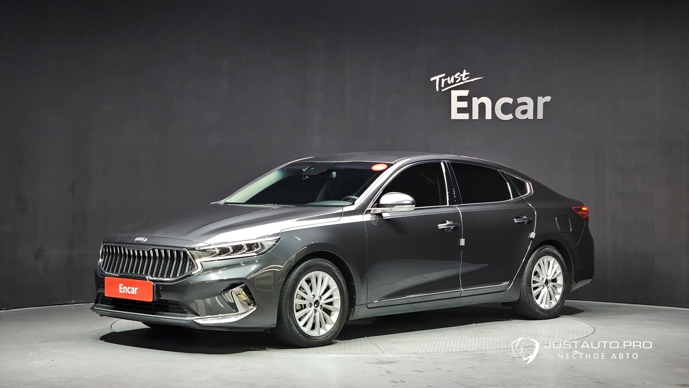 Автомобиль Kia K7