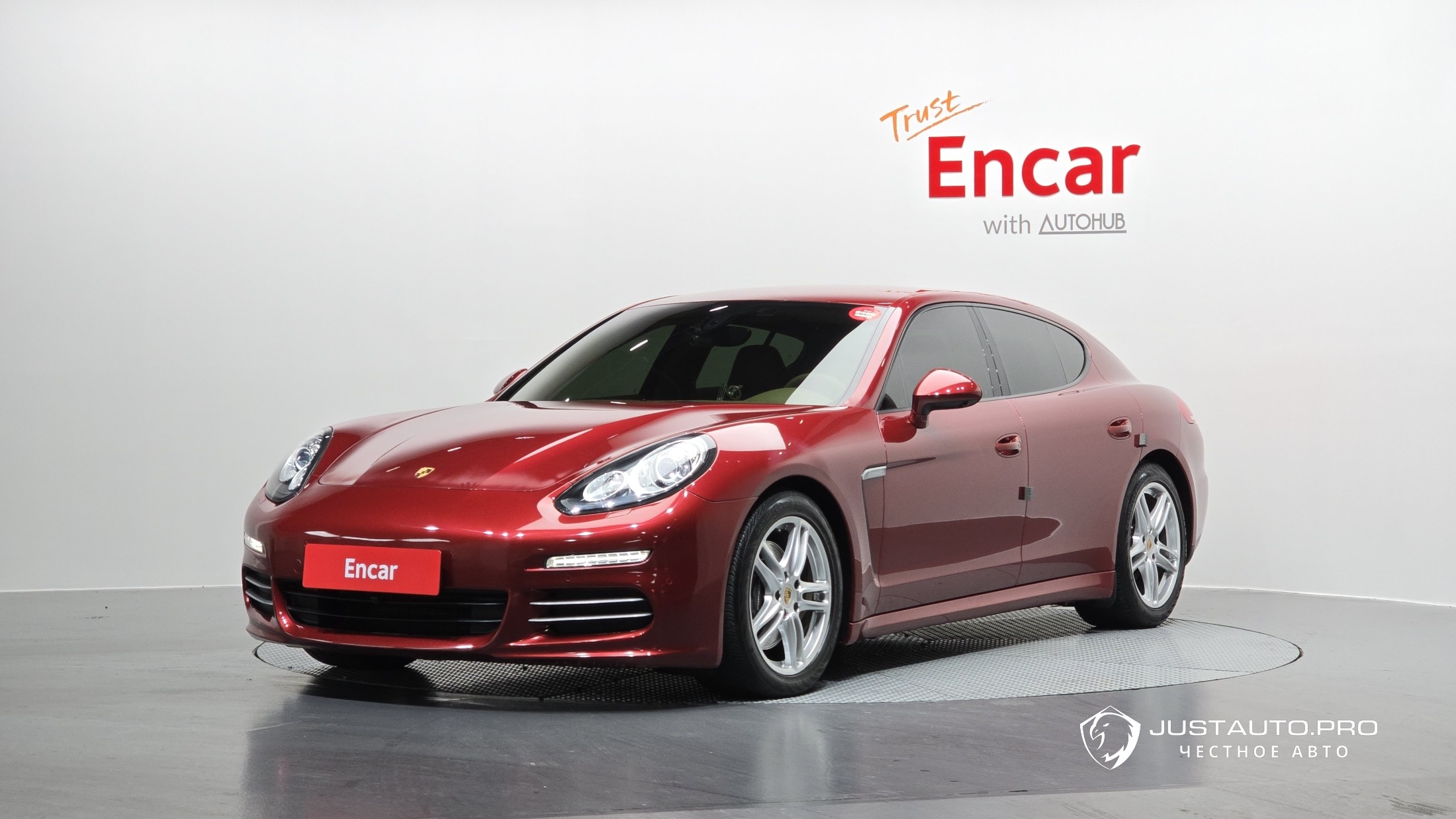Автомобиль Porsche Panamera