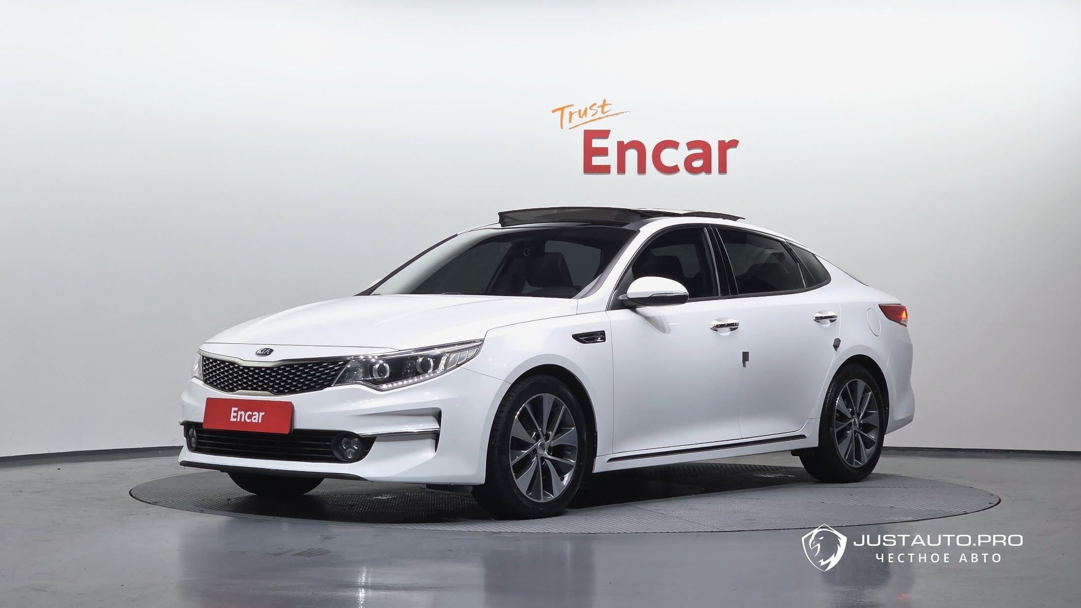 Автомобиль Kia K5