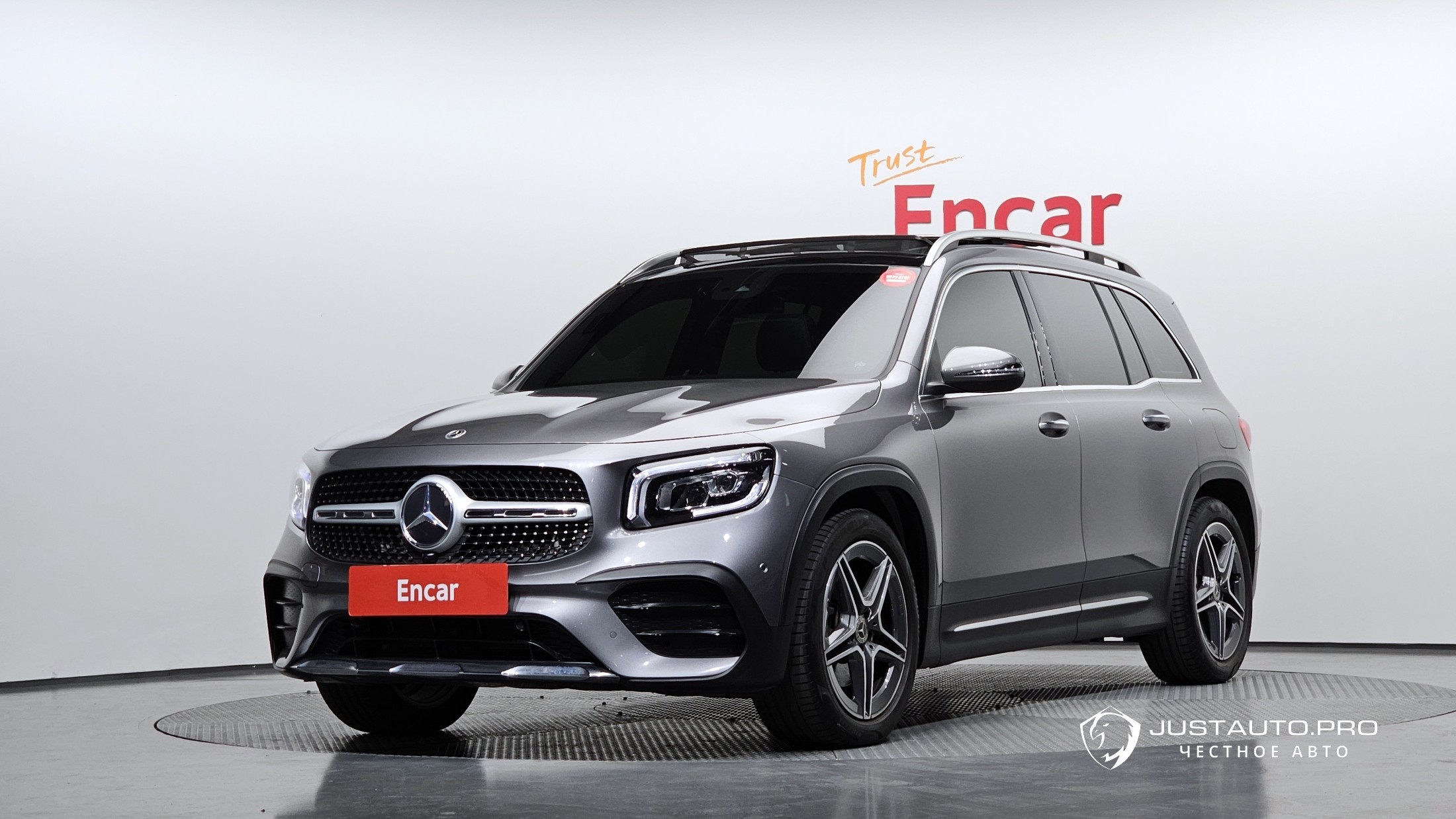 Автомобиль Mercedes-Benz GLB-Class