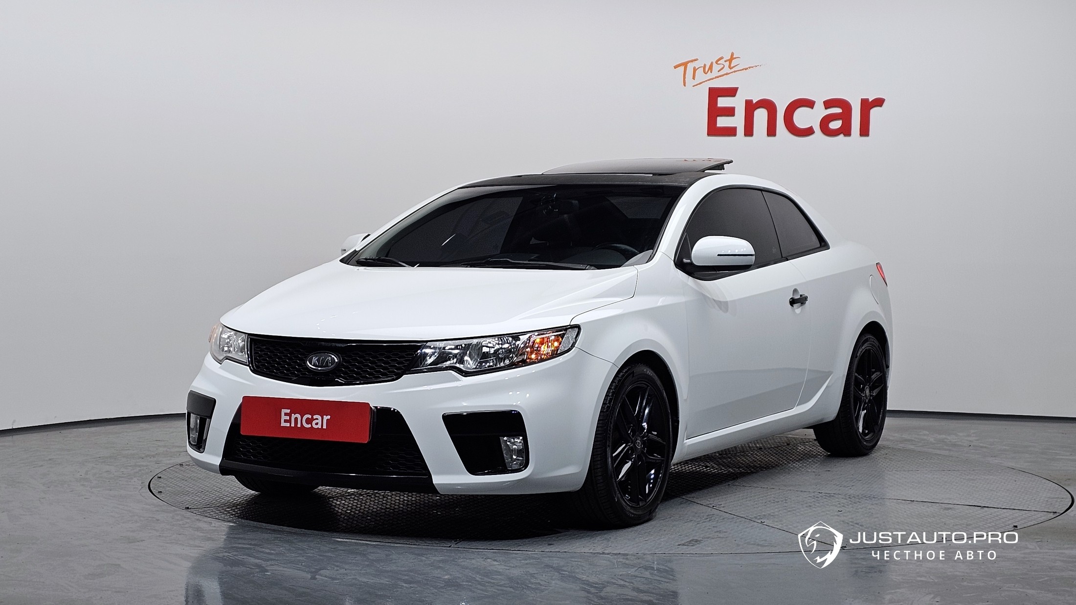 Автомобиль Kia Porte