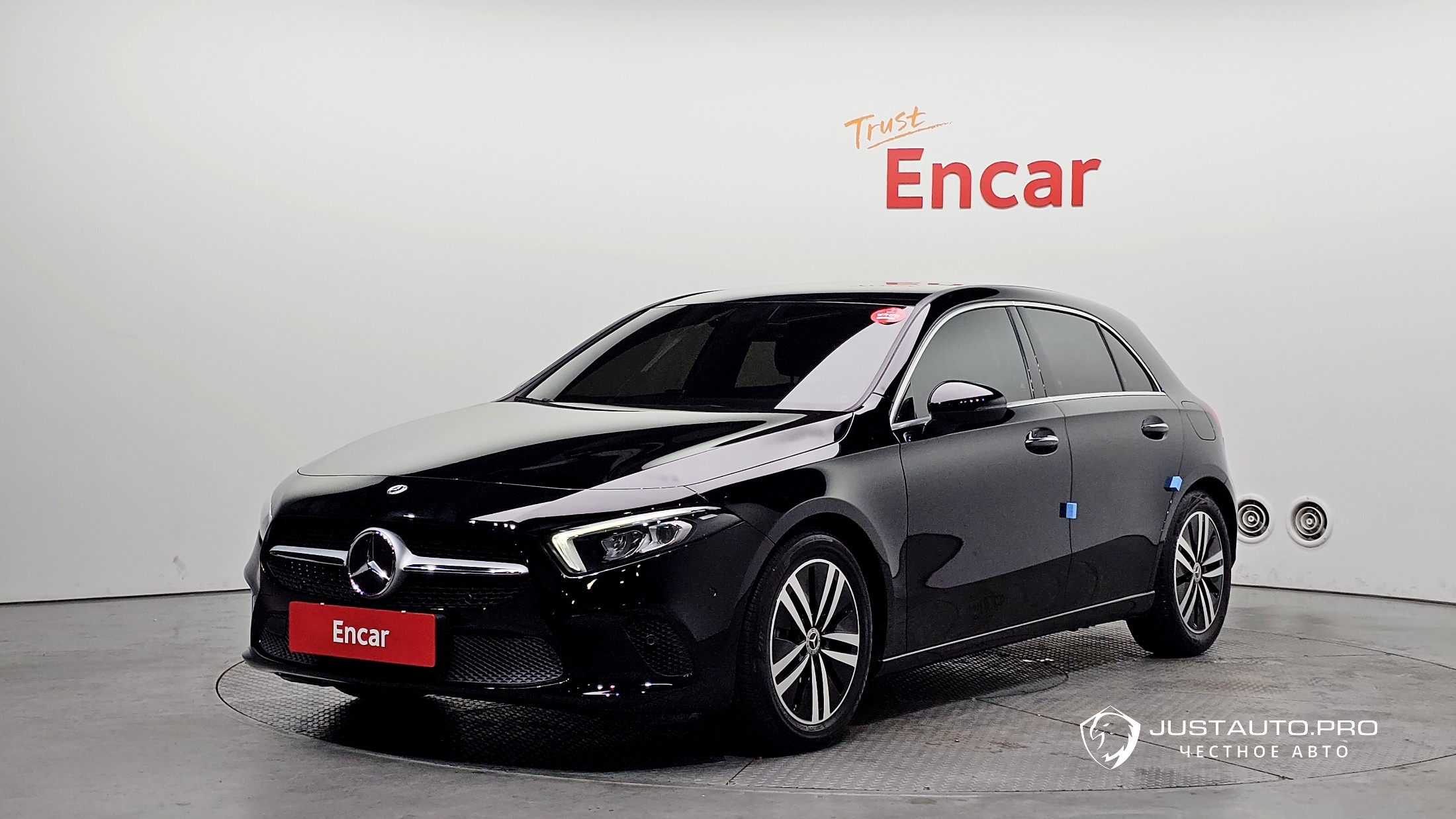 Автомобиль Mercedes-Benz A-Class