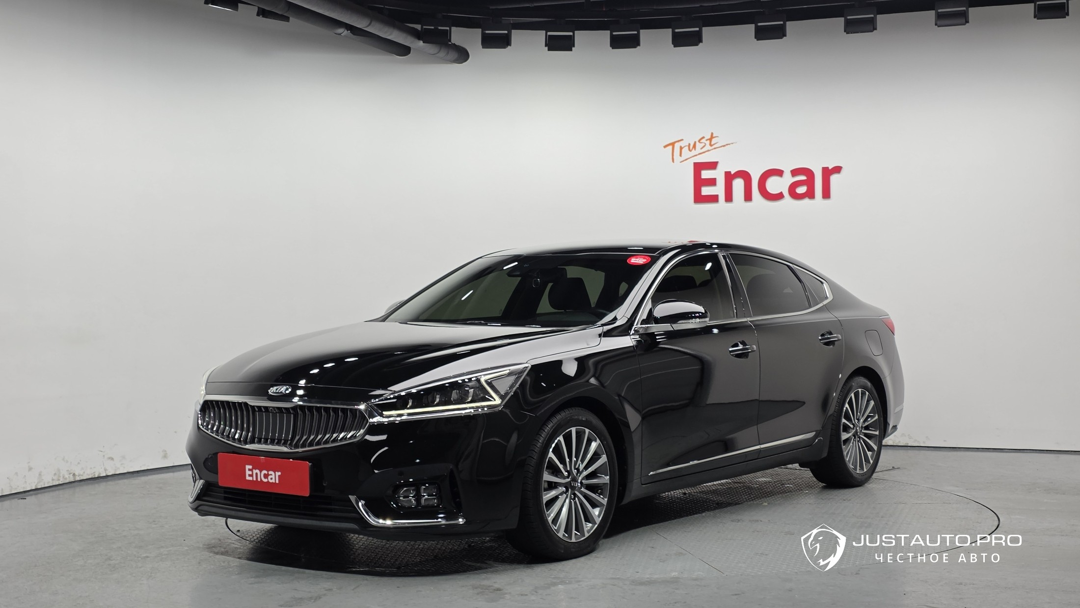 Автомобиль Kia K7