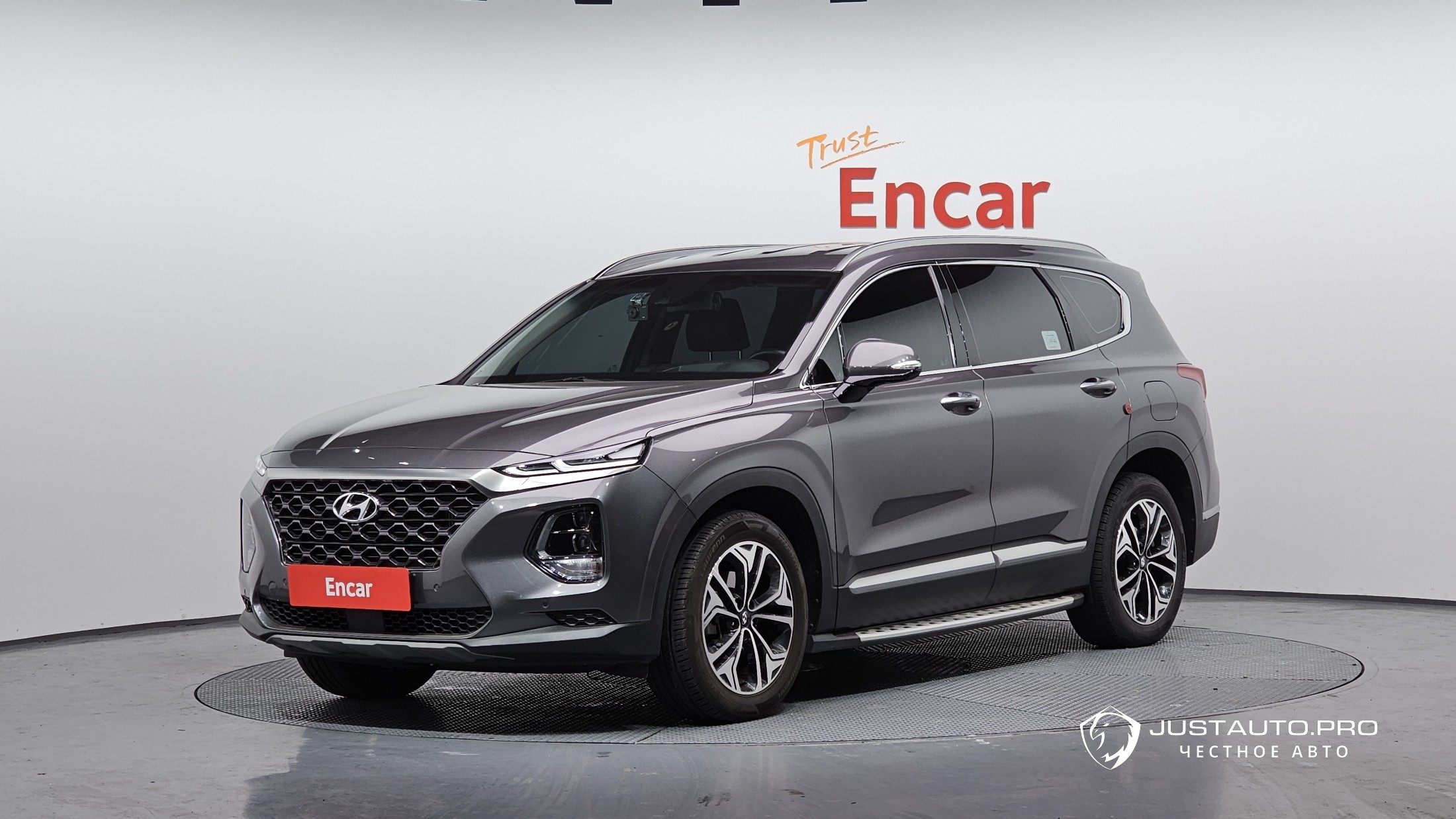 Автомобиль Hyundai Santafe