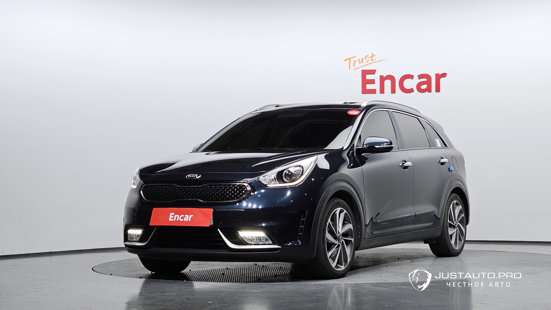 Автомобиль Kia Niro