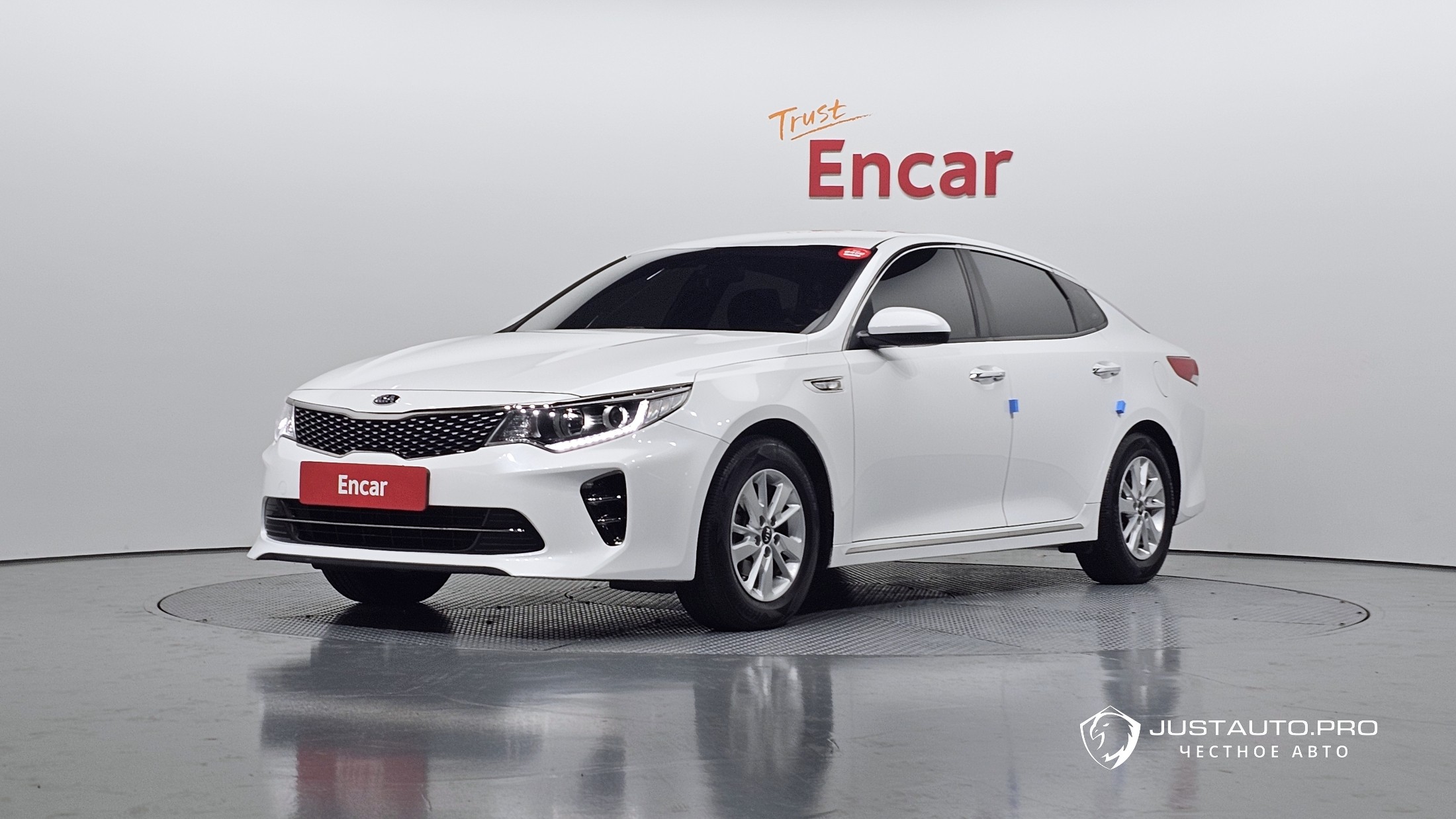 Автомобиль Kia K5