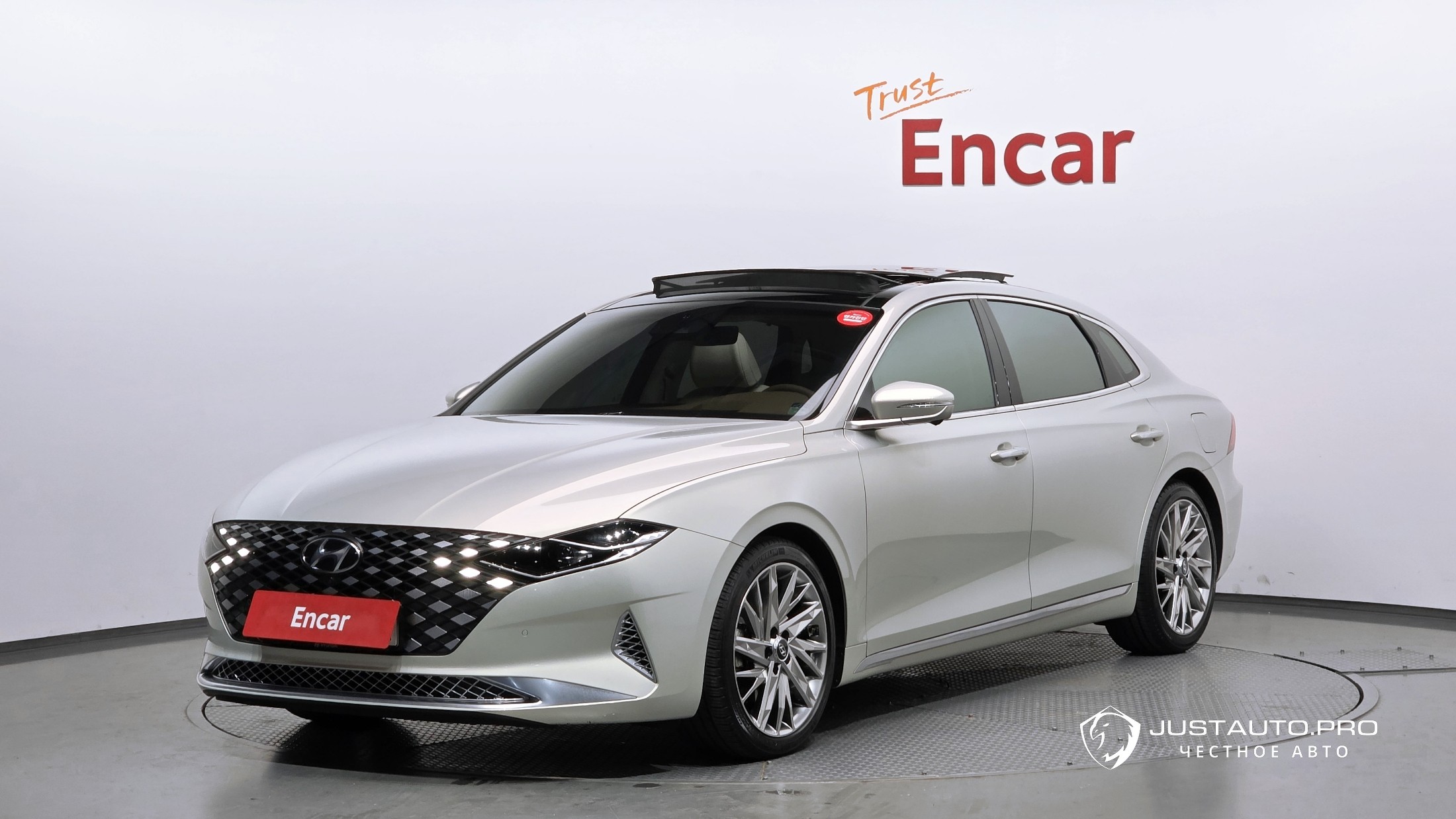 Автомобиль Hyundai Grandeur
