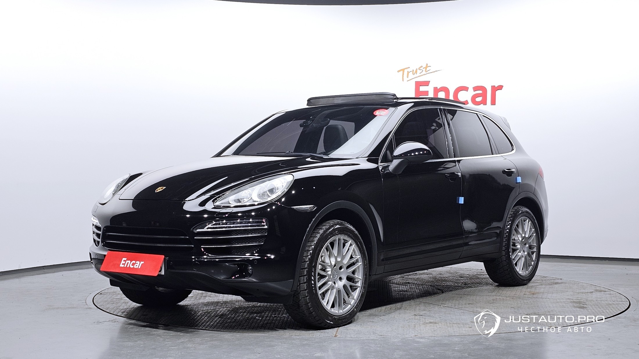Автомобиль Porsche Cayenne