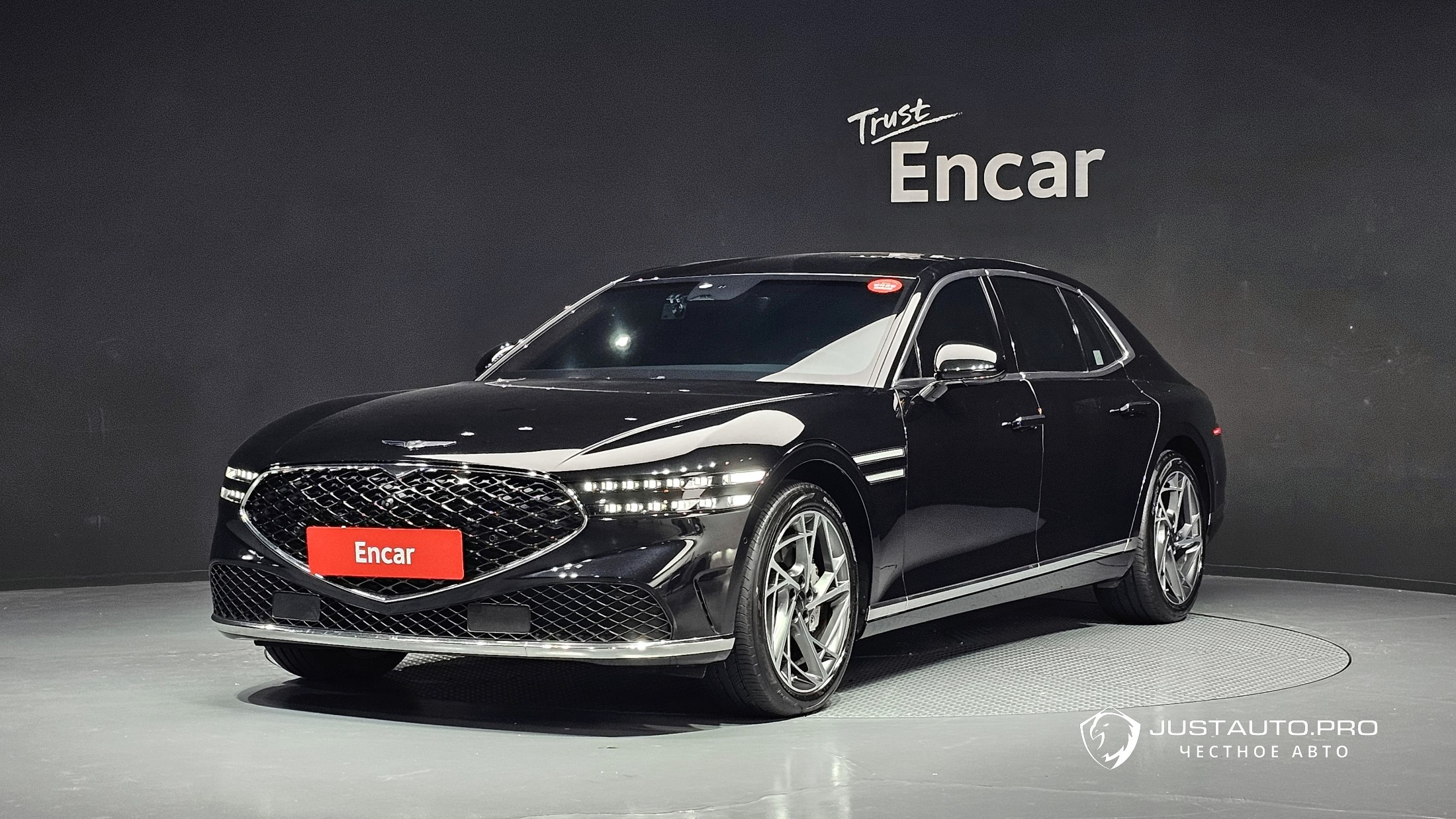 Автомобиль Genesis G90