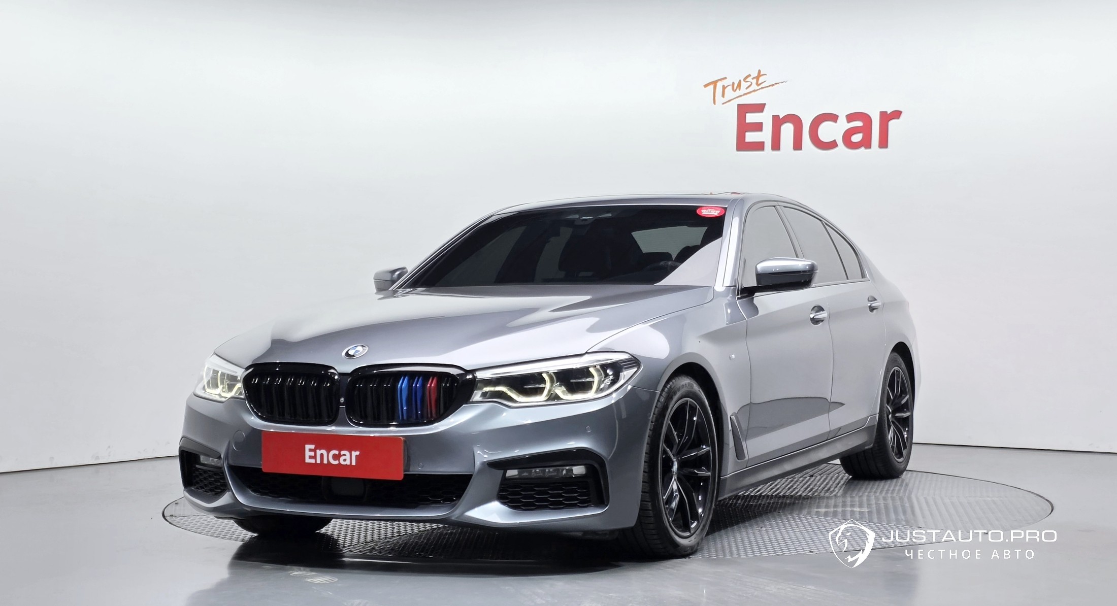 Автомобиль BMW 5-Series