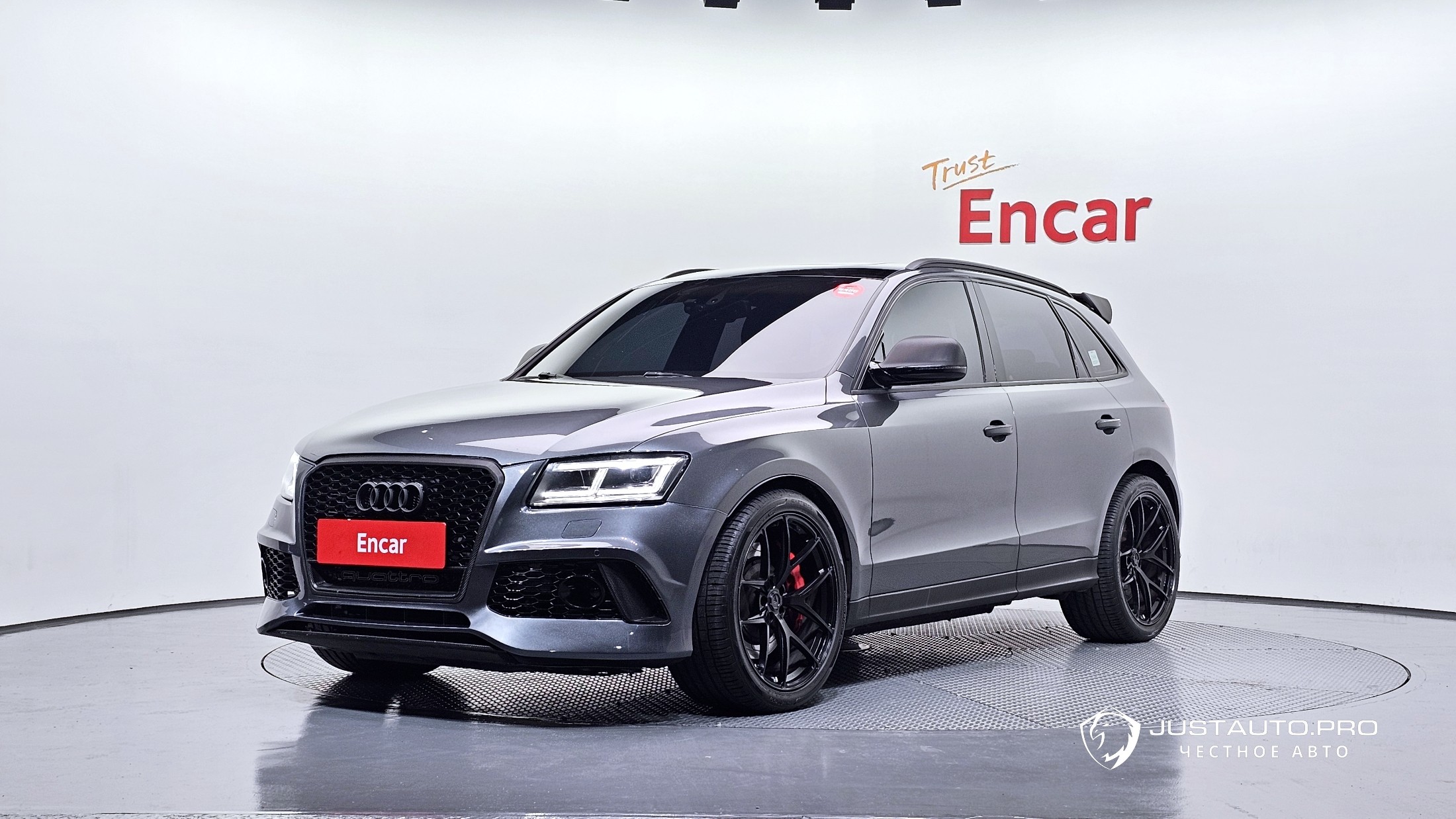 Автомобиль Audi SQ5