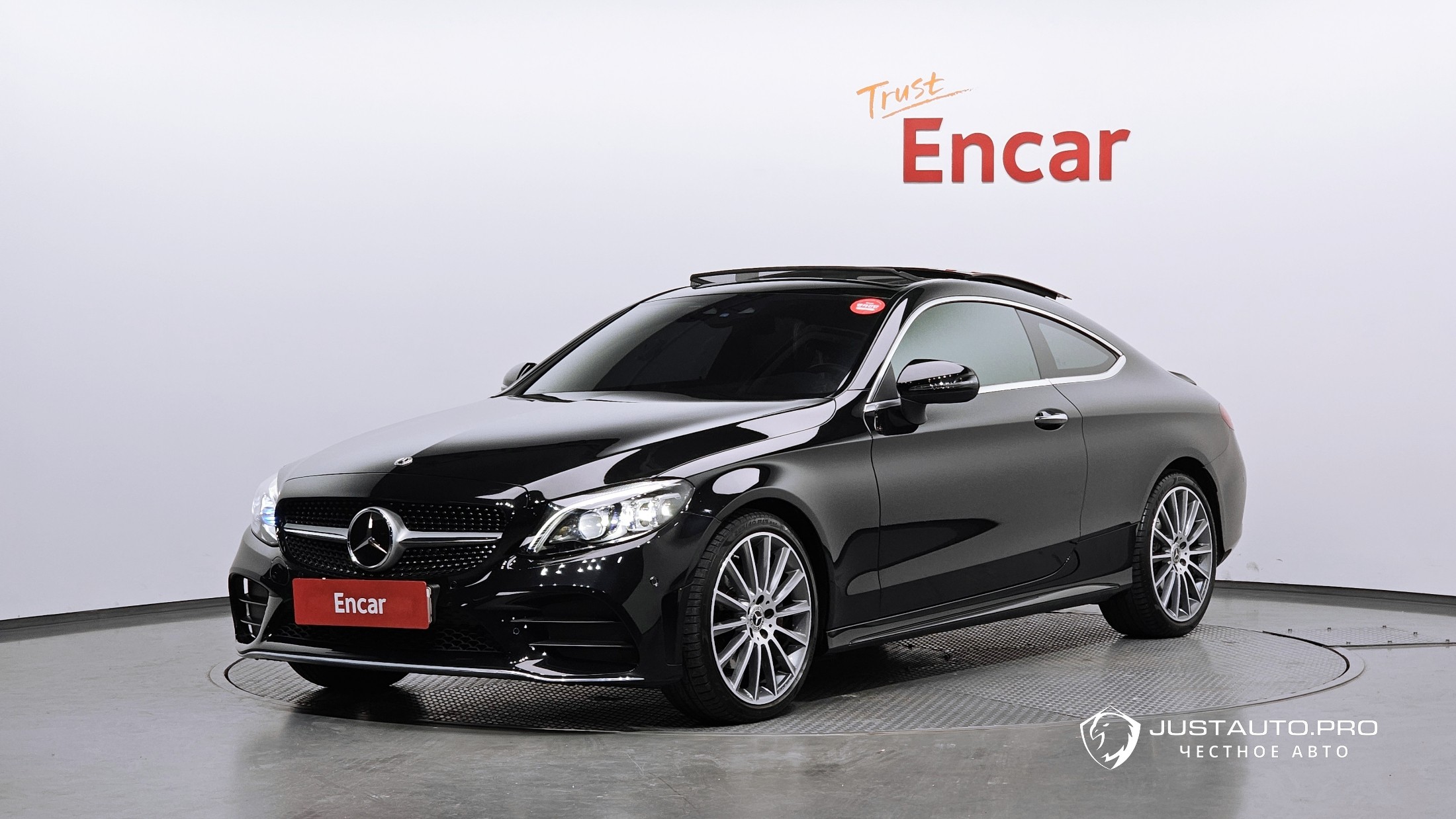 Автомобиль Mercedes-Benz C-Class