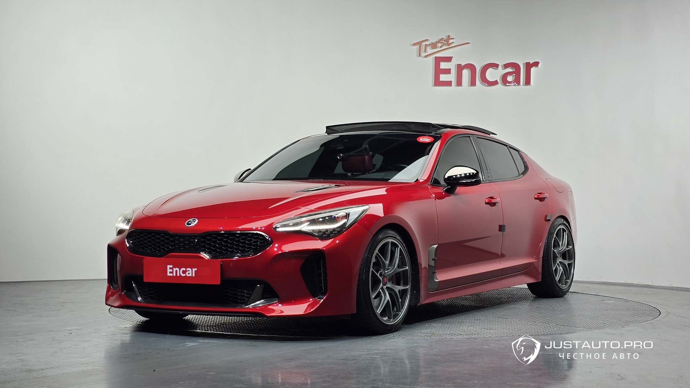 Автомобиль Kia Stinger