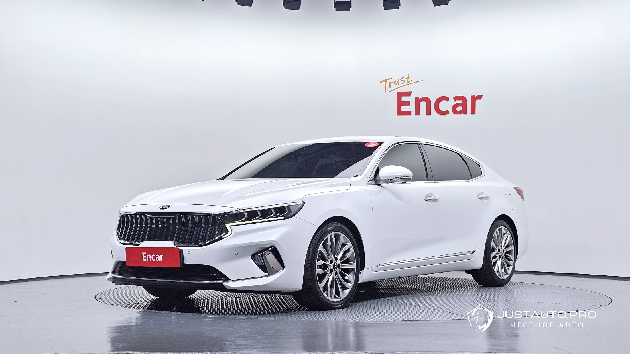 Автомобиль Kia K7