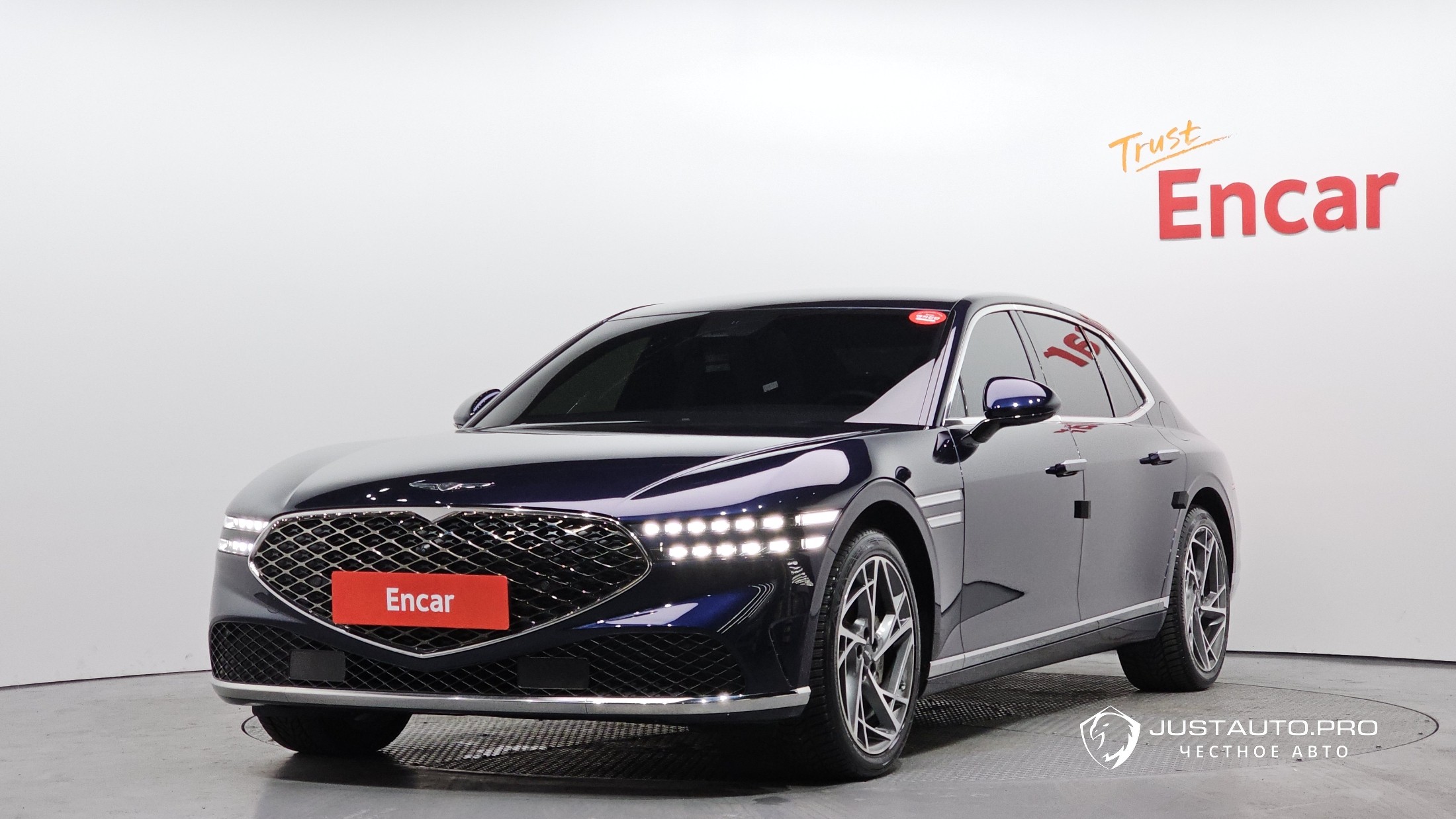 Автомобиль Genesis G90