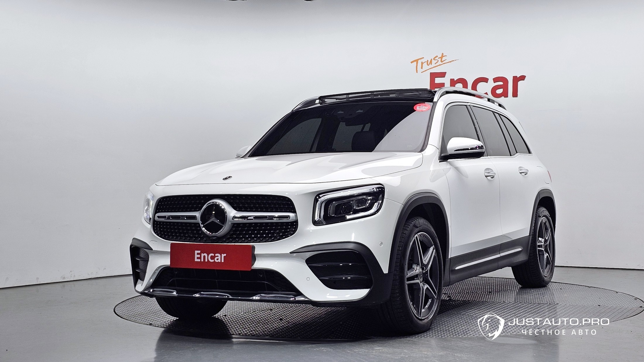Автомобиль Mercedes-Benz GLB-Class