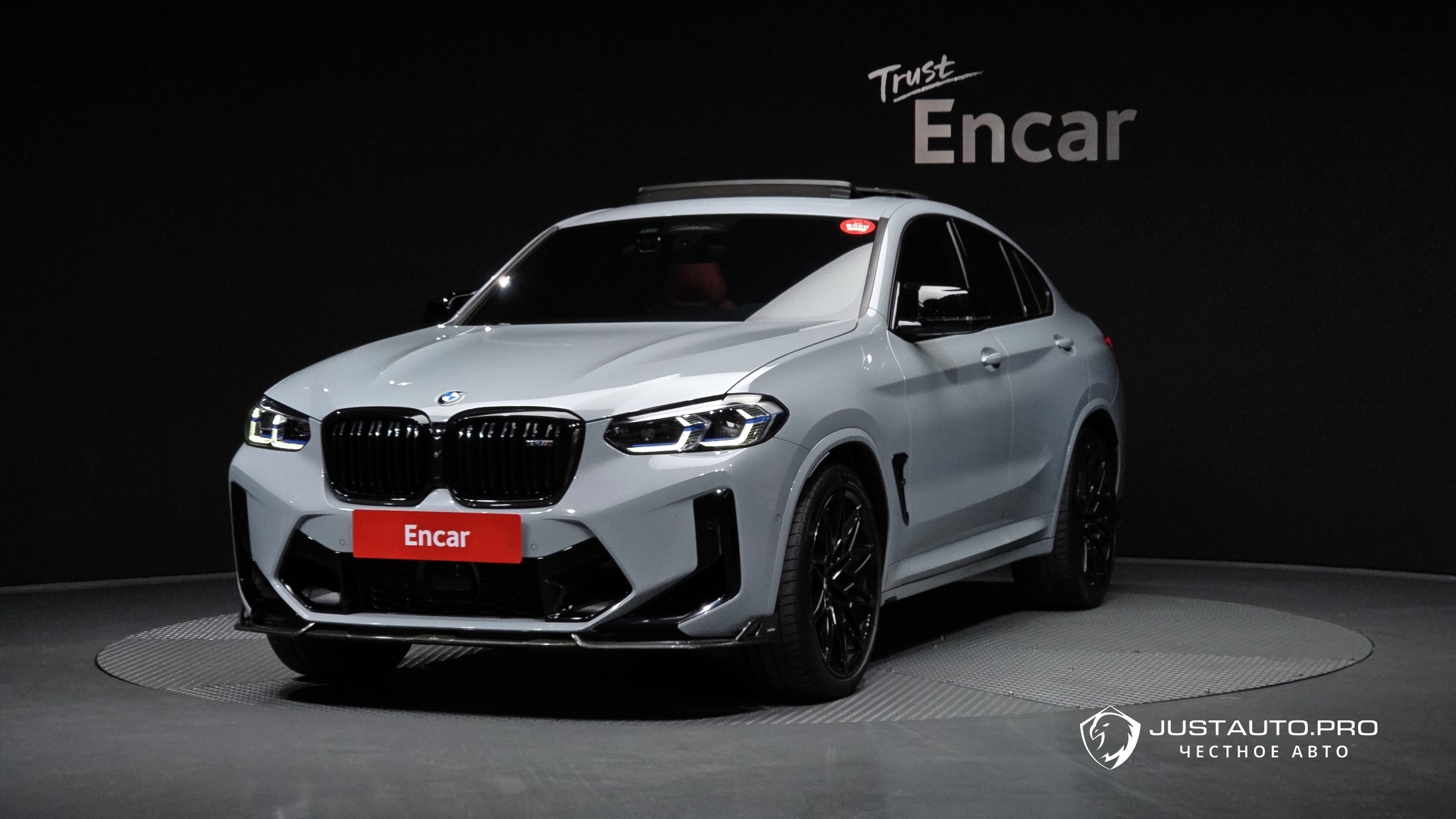 Автомобиль BMW X4M