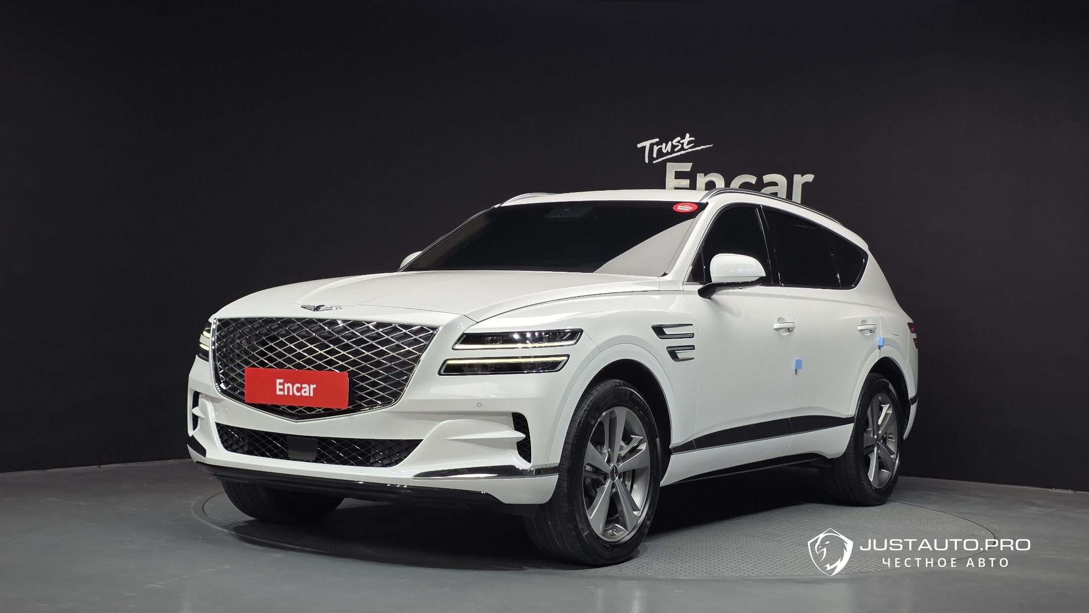 Автомобиль Genesis GV80