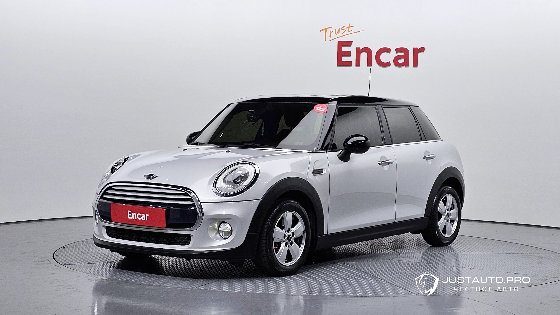 Автомобиль Mini Cooper