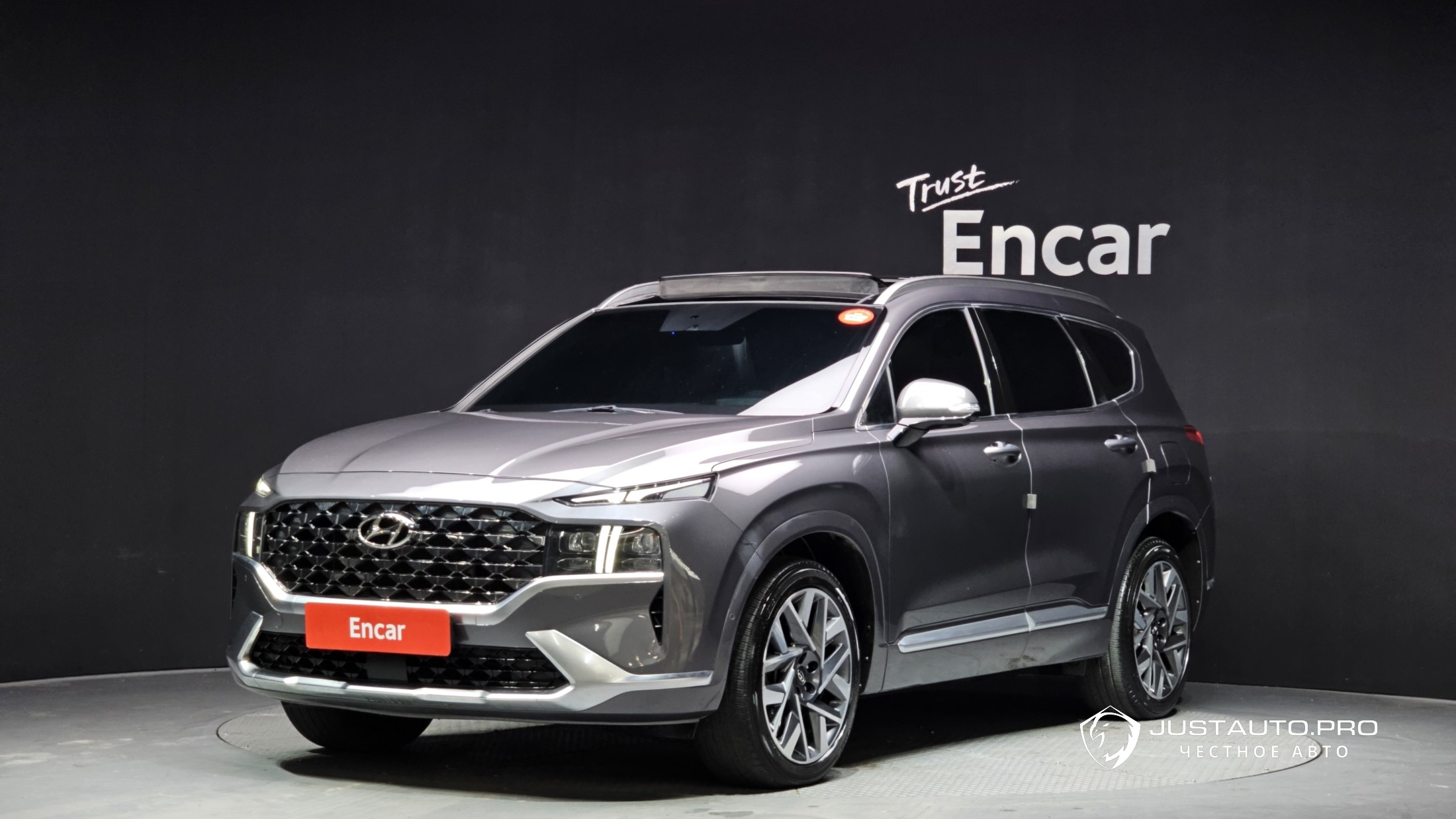 Автомобиль Hyundai Santafe