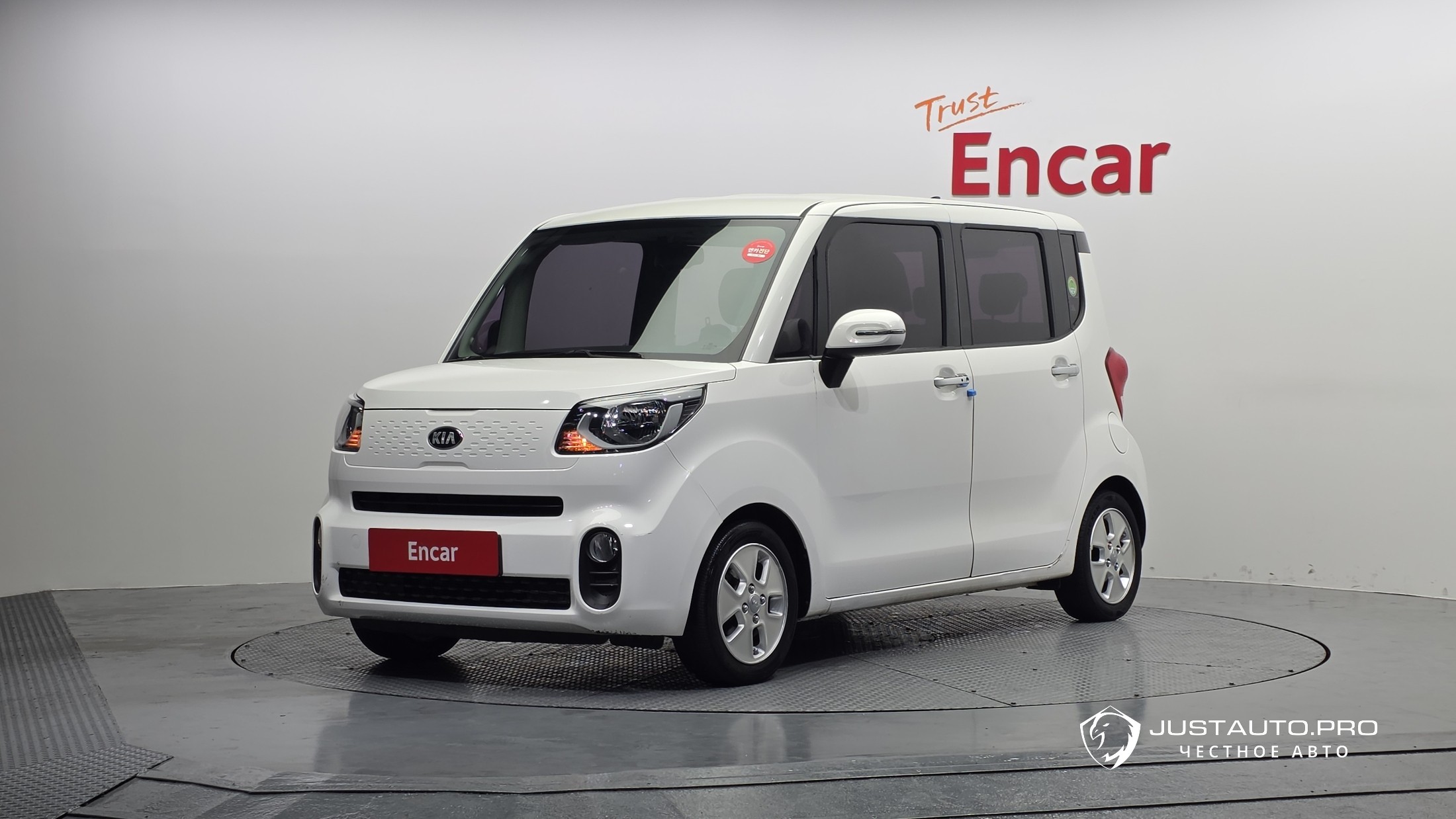 Автомобиль Kia RAY