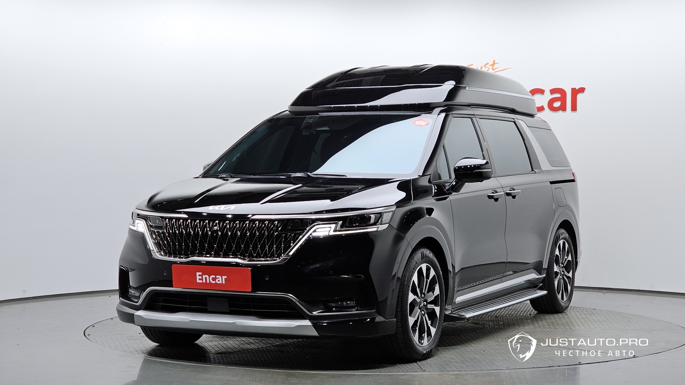 Автомобиль Kia Canival