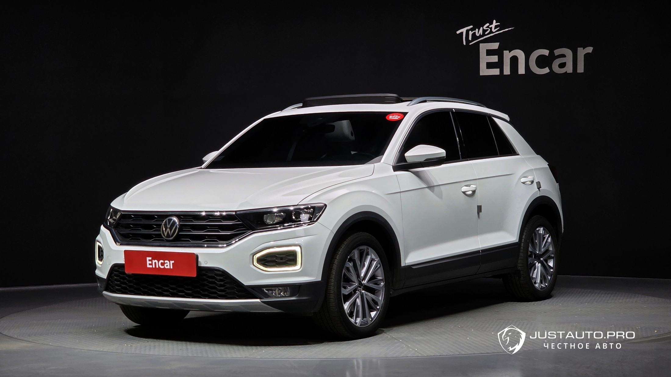 Автомобиль Volkswagen T-Roc