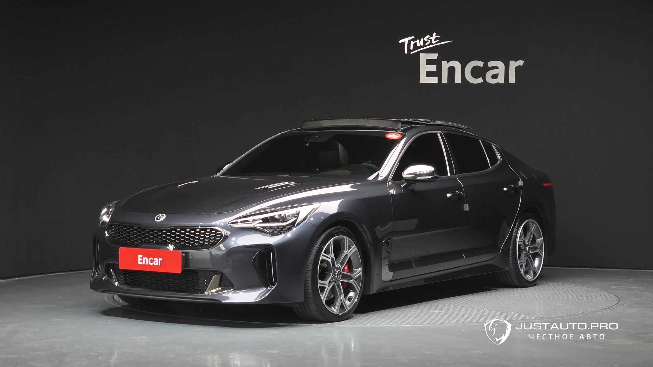 Автомобиль Kia Stinger