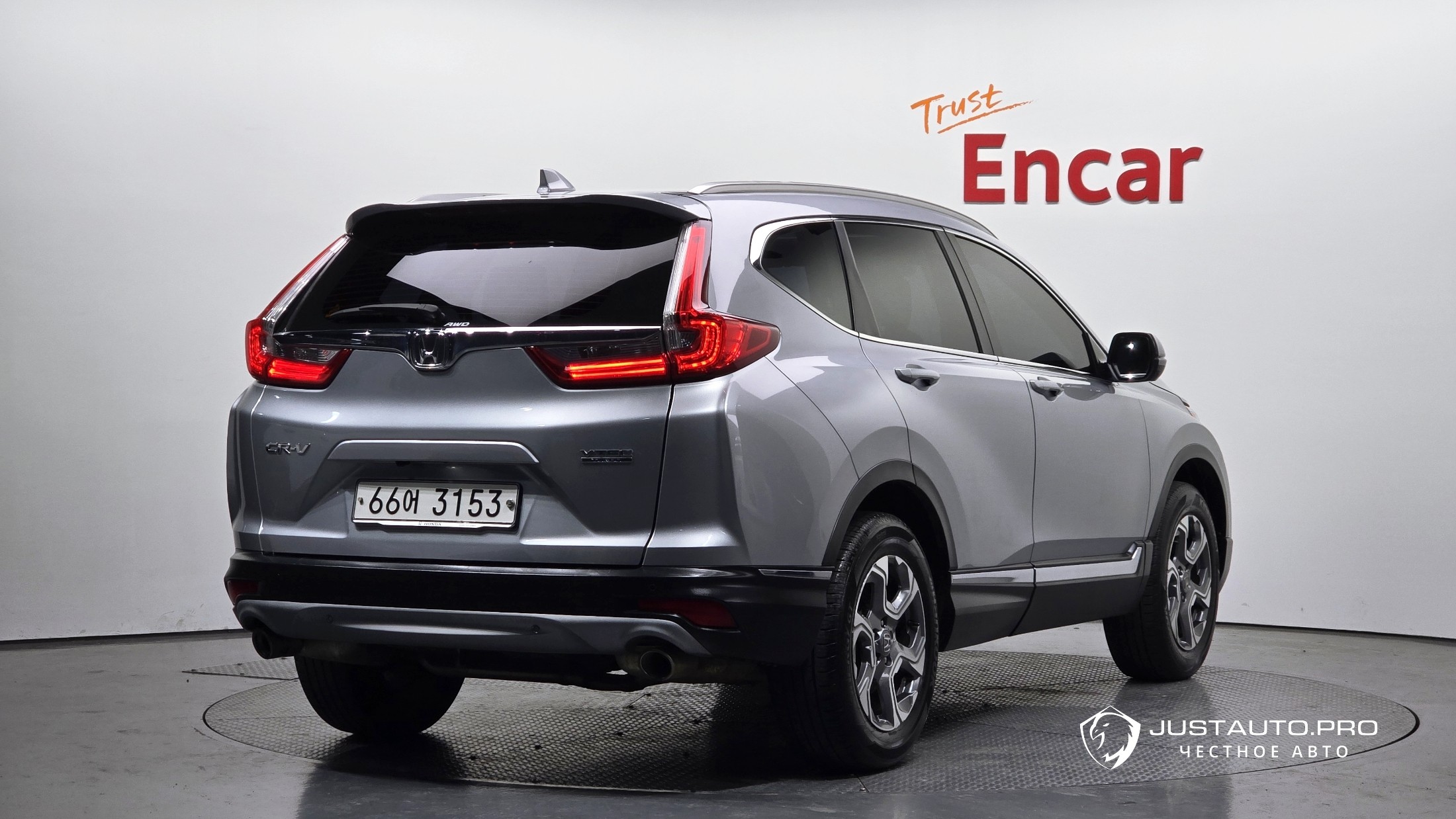 Автомобиль Honda CR-V