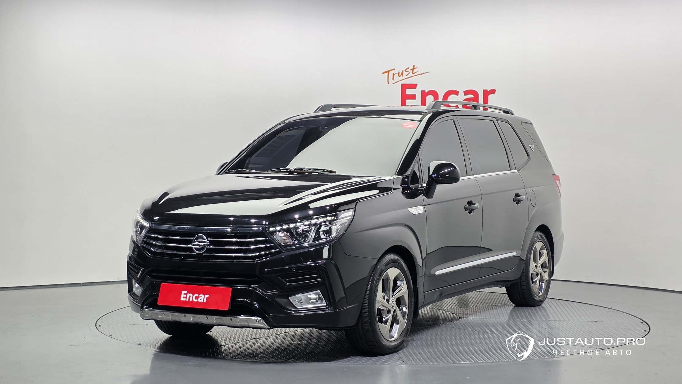 Автомобиль KG_Mobility_Ssangyong KORANDO