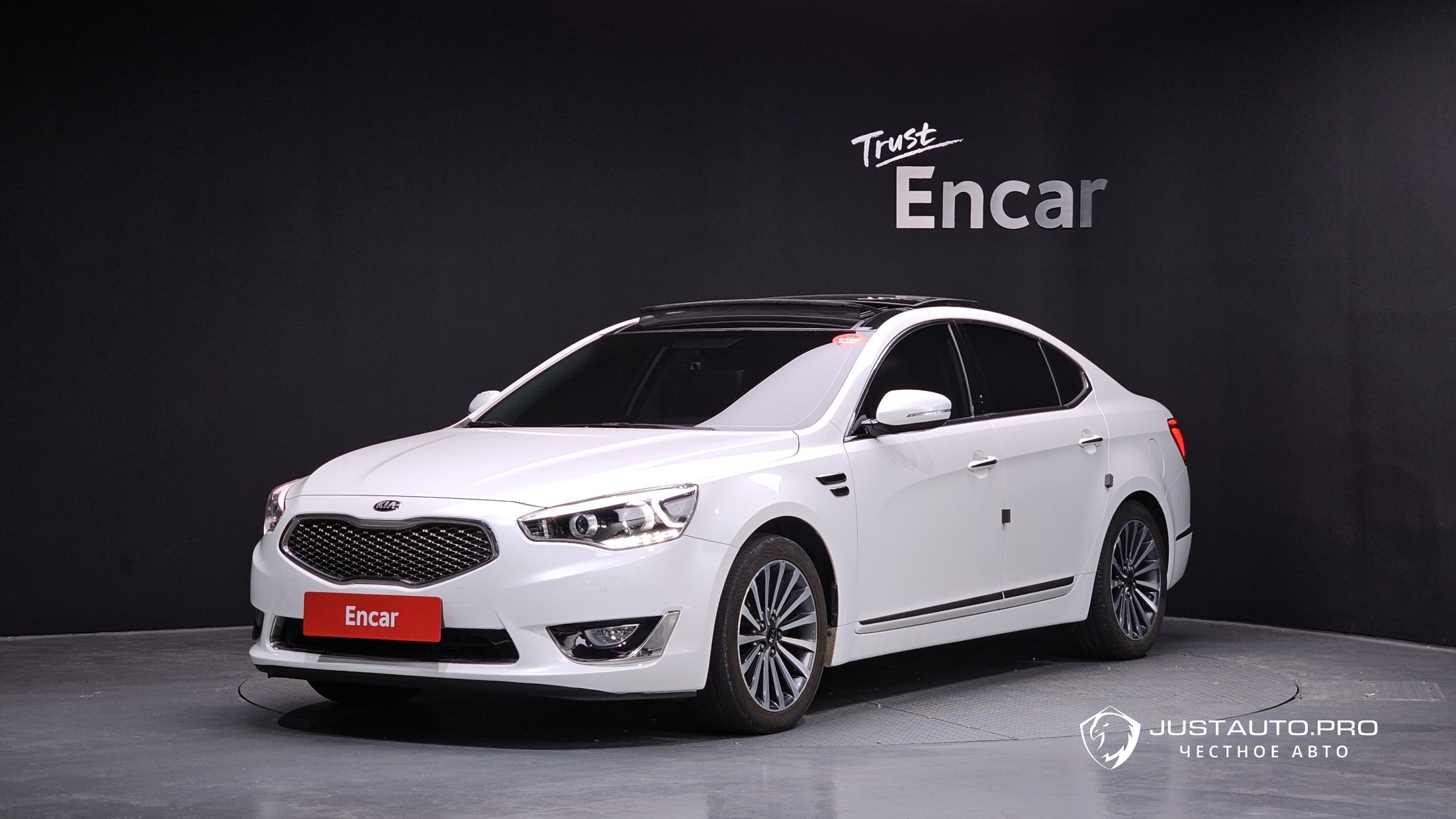 Автомобиль Kia K7