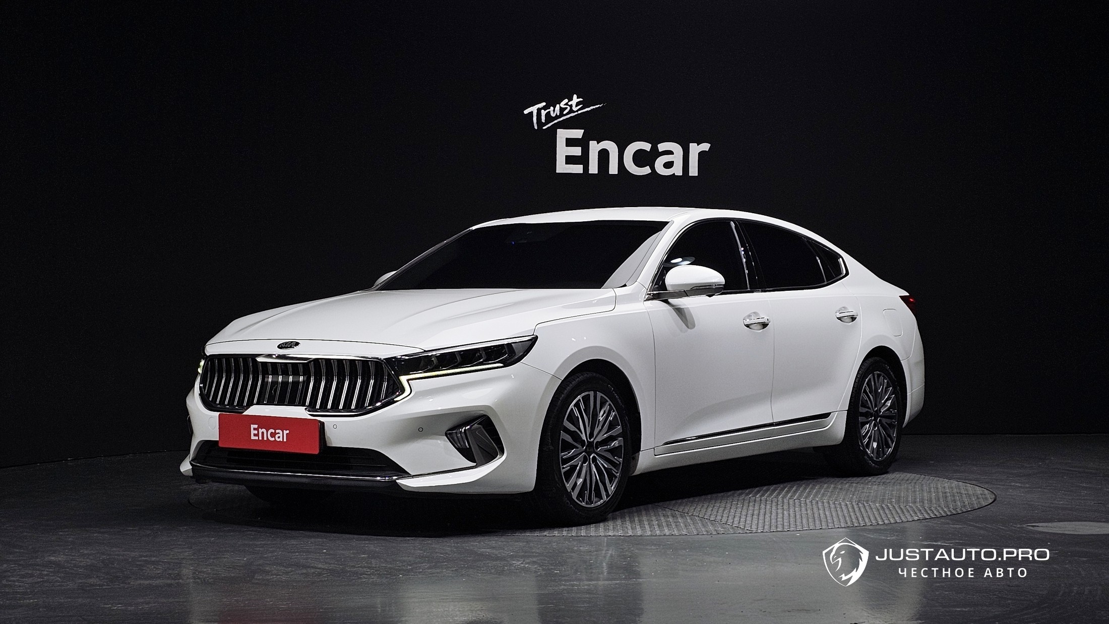 Автомобиль Kia K7