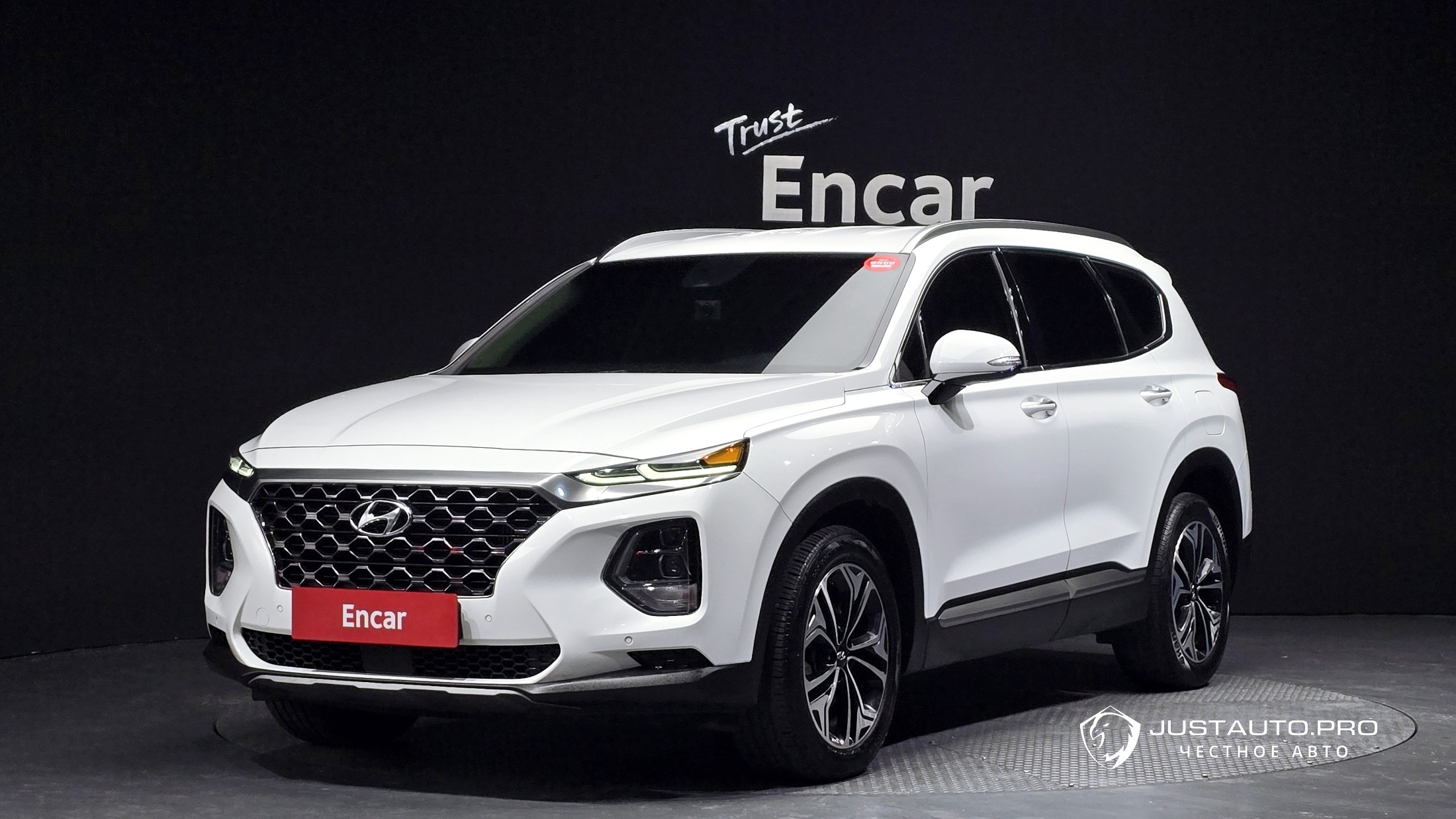 Автомобиль Hyundai Santafe