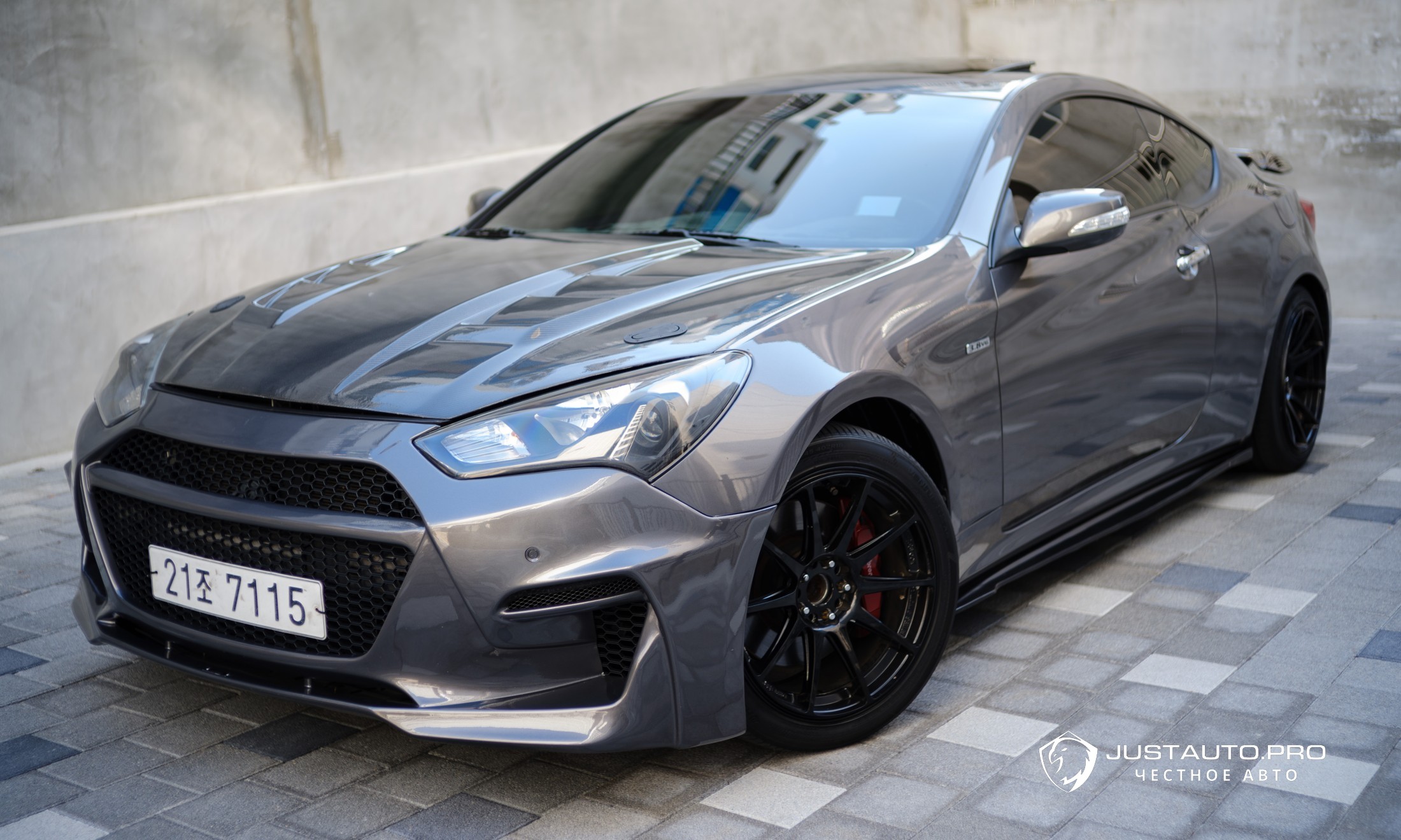 Автомобиль Hyundai Genesis