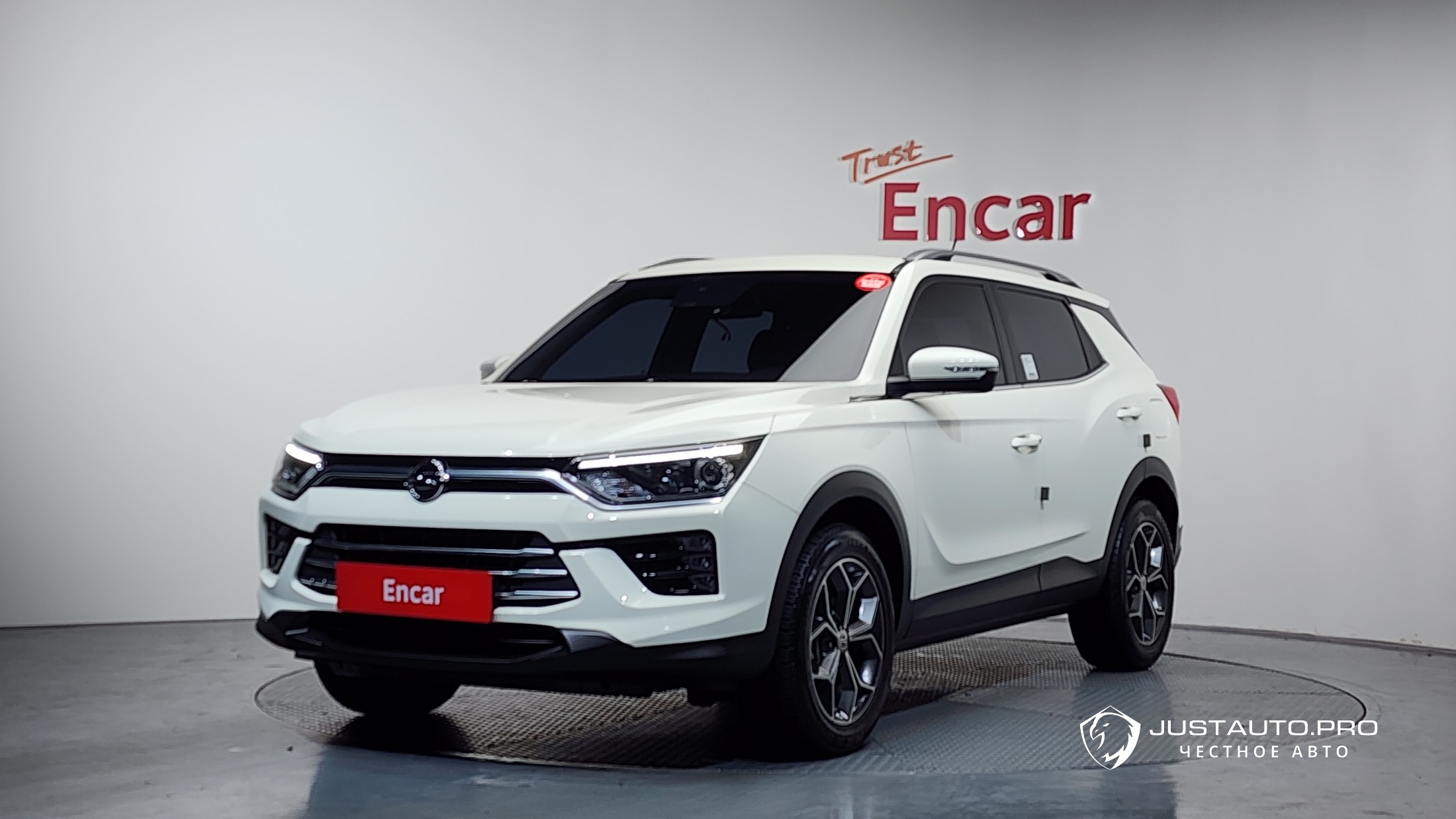 Автомобиль KG_Mobility_Ssangyong KORANDO
