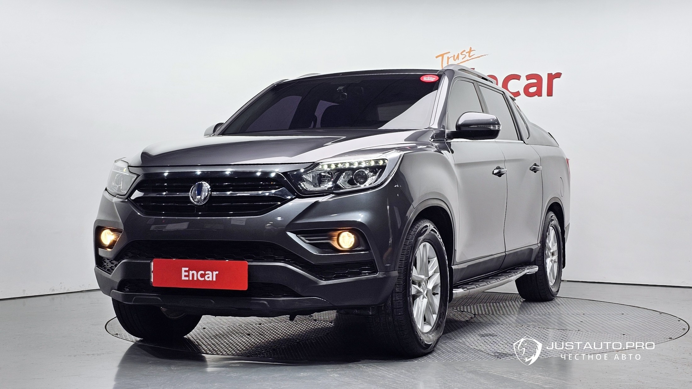 Автомобиль KG_Mobility_Ssangyong Rexton