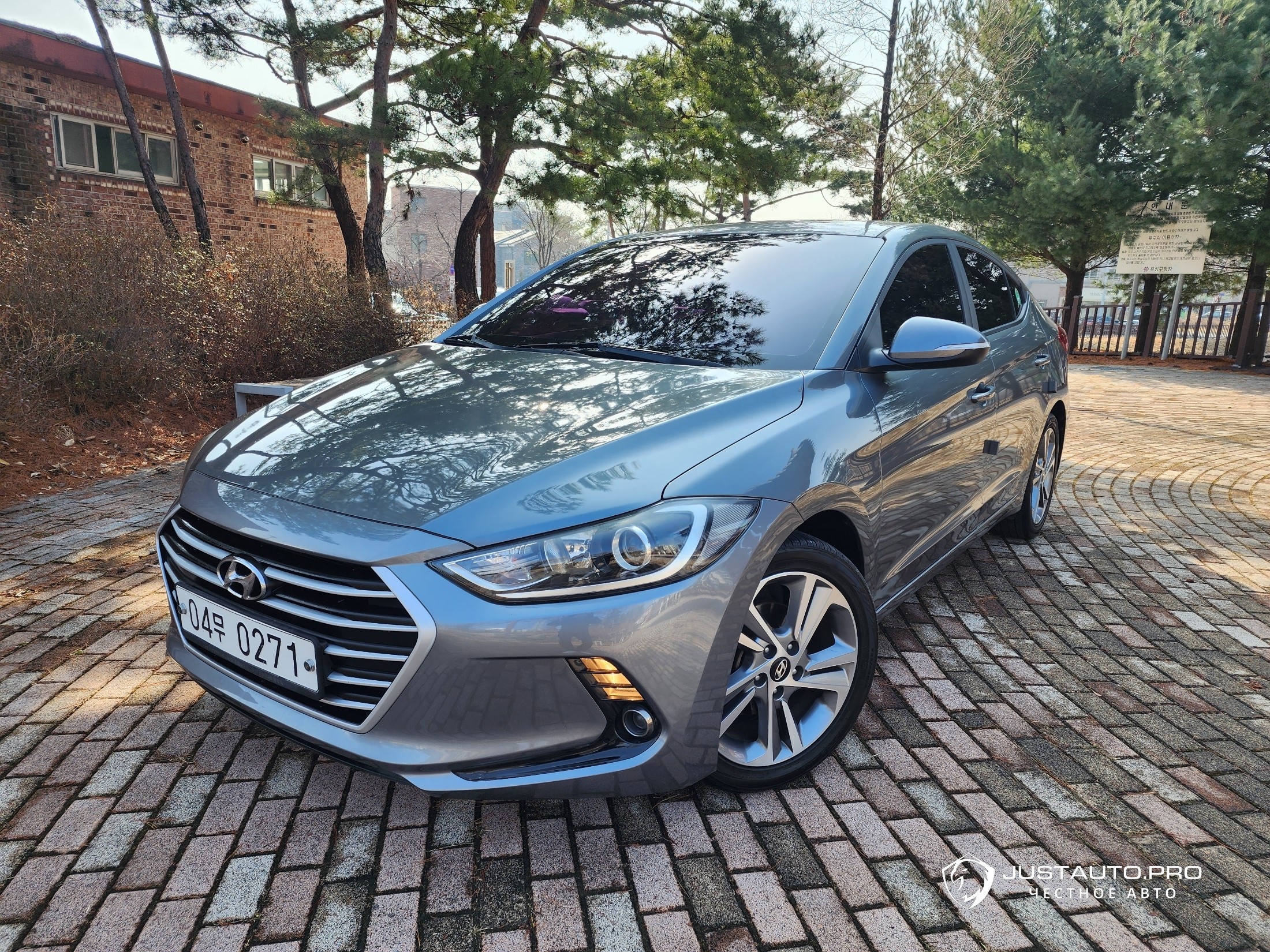 Автомобиль Hyundai AVANTE