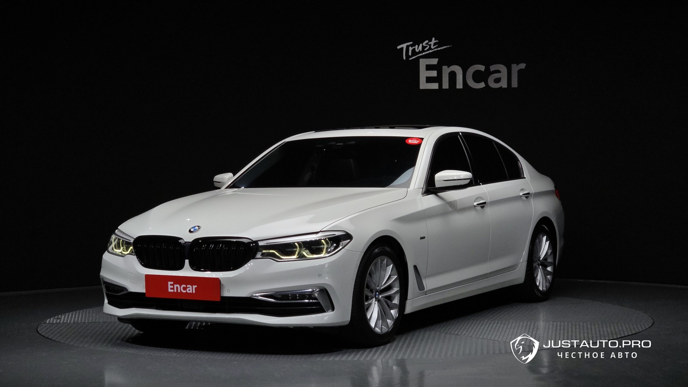 Автомобиль BMW 5-Series