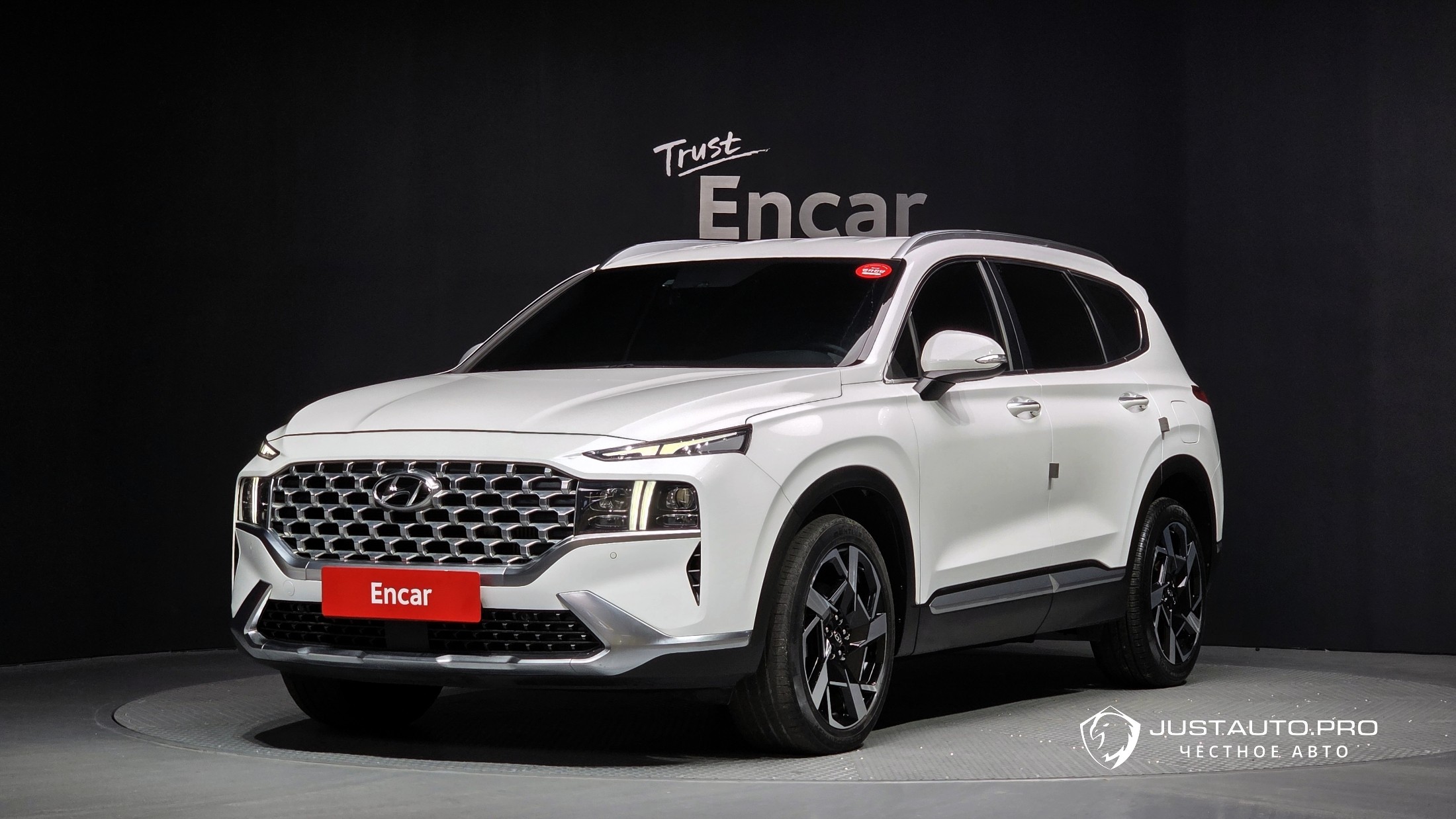 Автомобиль Hyundai Santafe