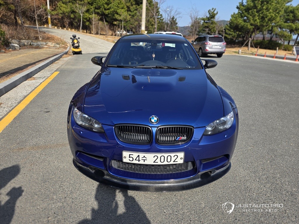 Автомобиль BMW M3