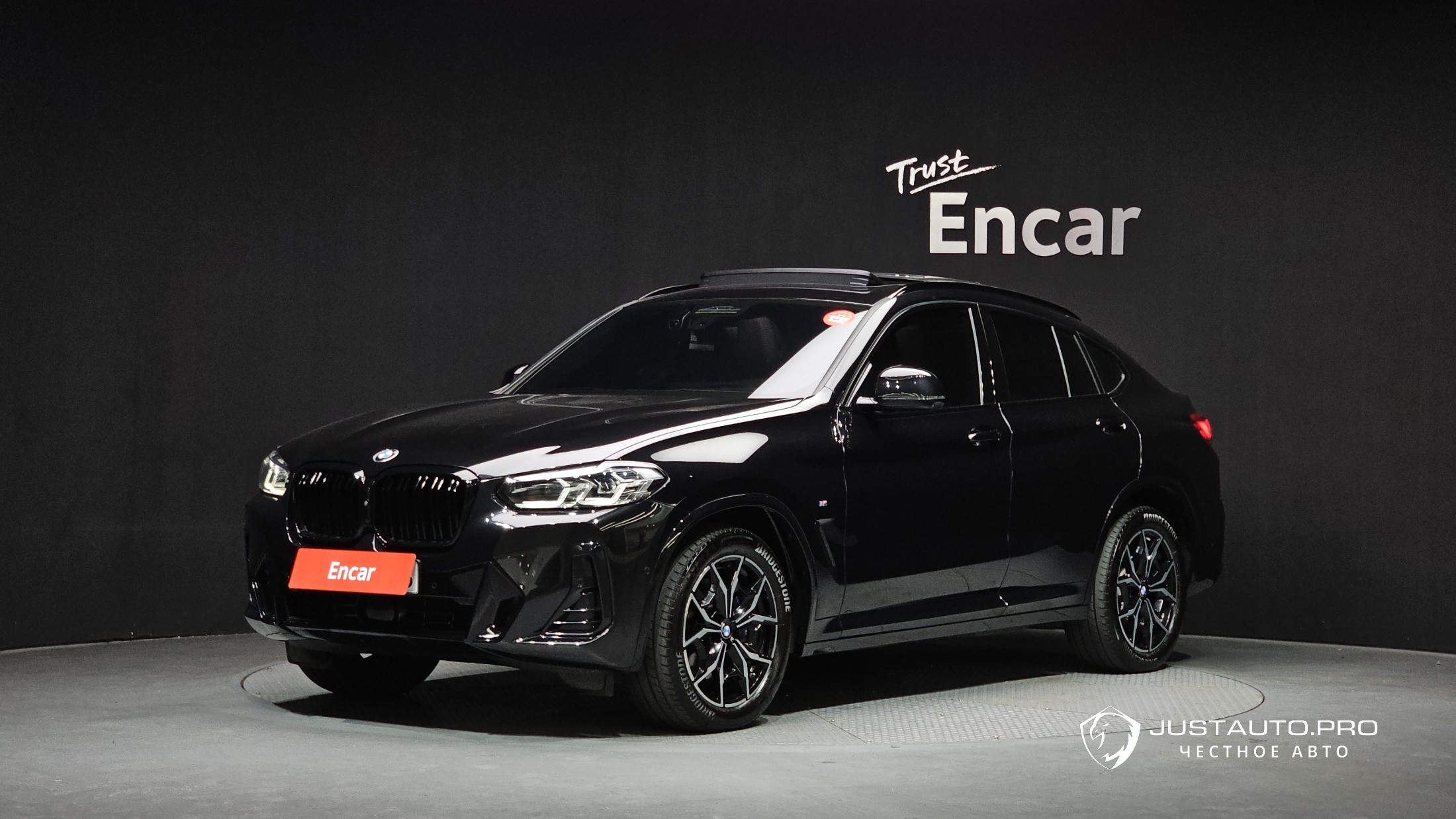 Автомобиль BMW X4