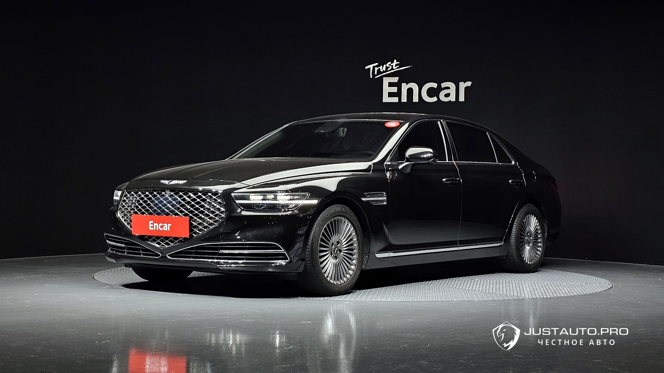 Автомобиль Genesis G90