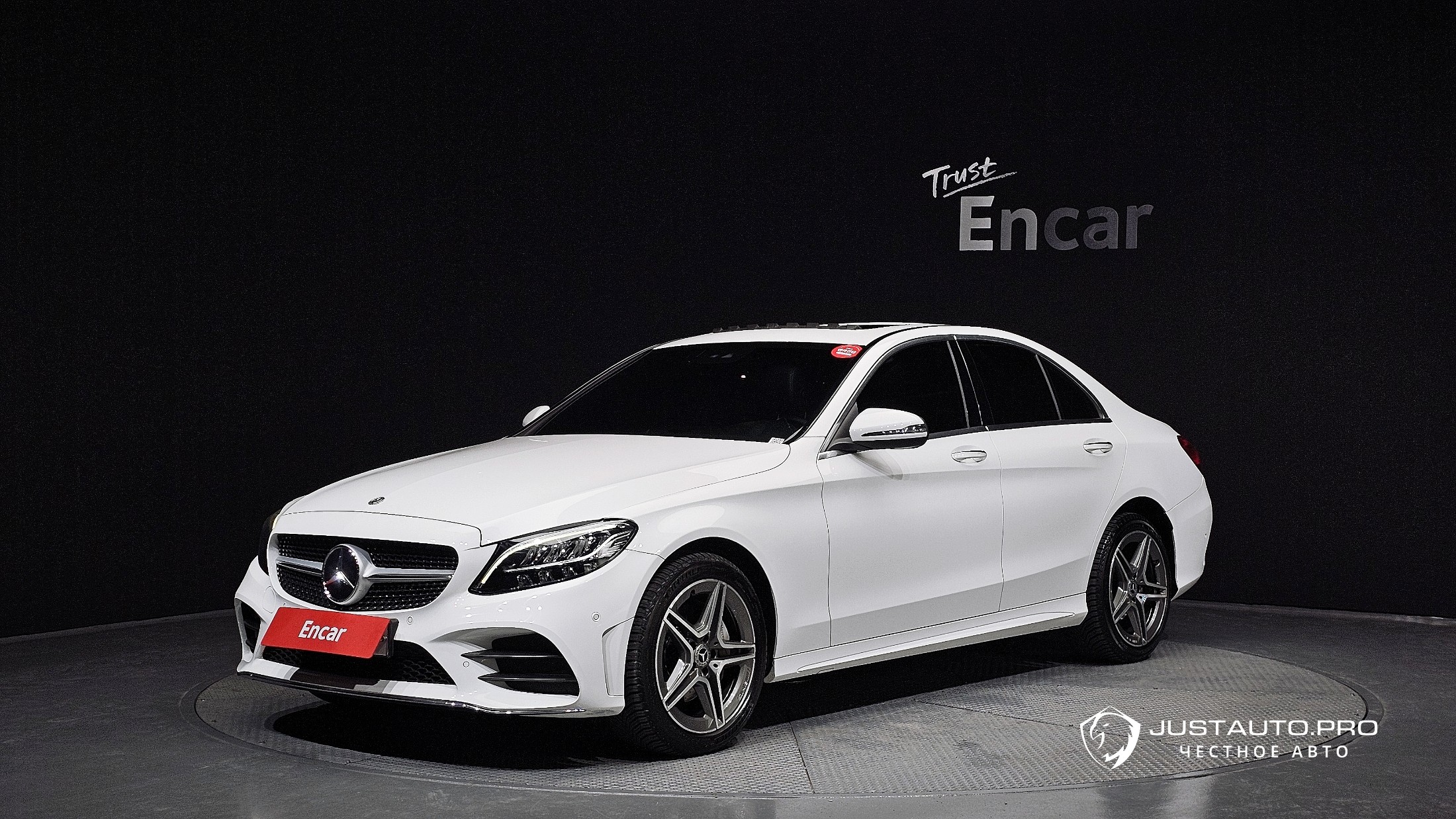 Автомобиль Mercedes-Benz C-Class