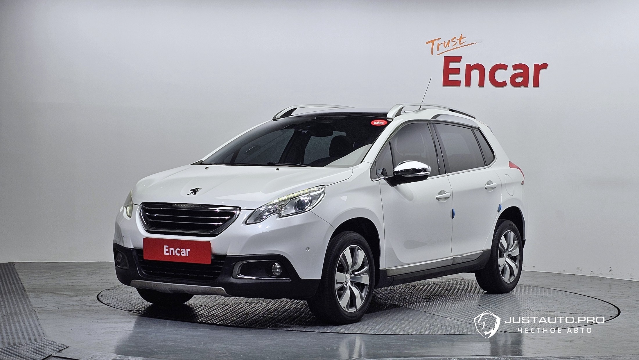Автомобиль Peugeot 2008