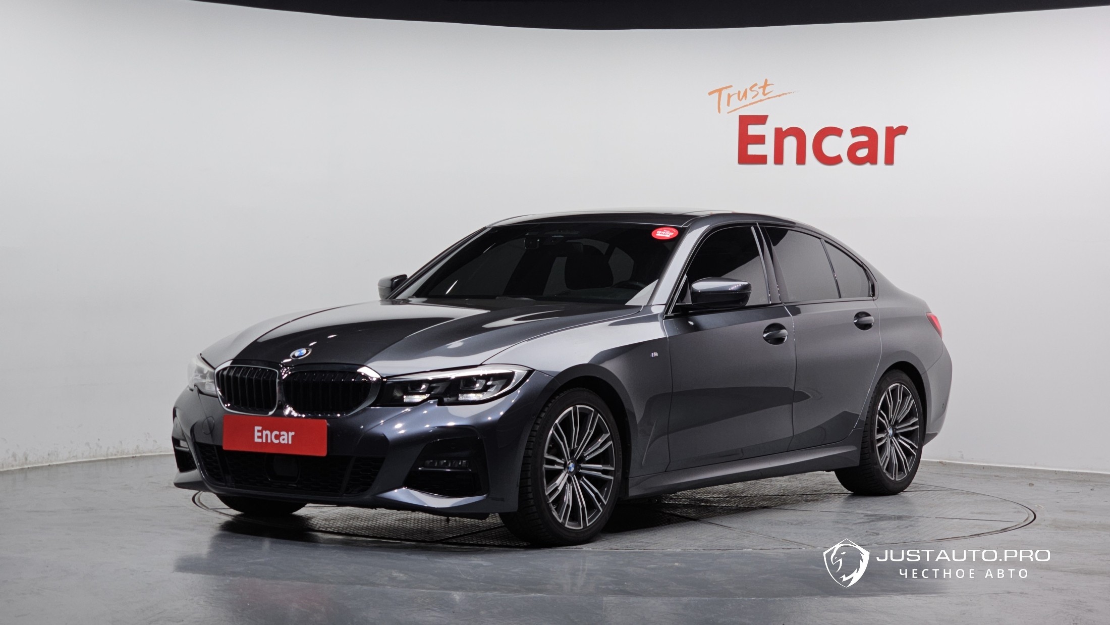 Автомобиль BMW 3-Series
