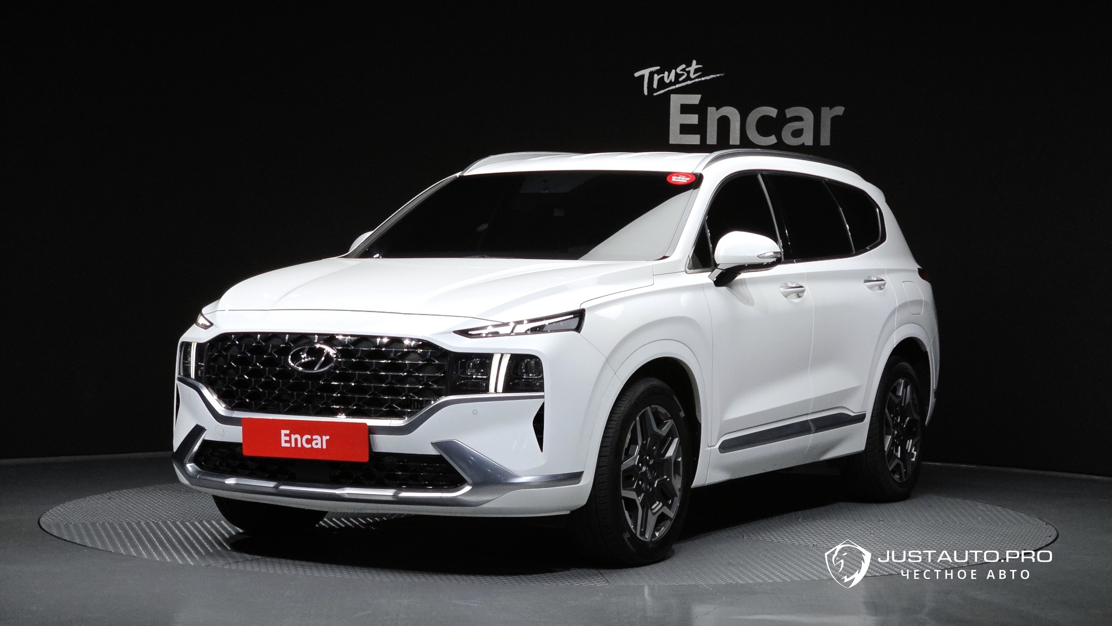 Автомобиль Hyundai Santafe