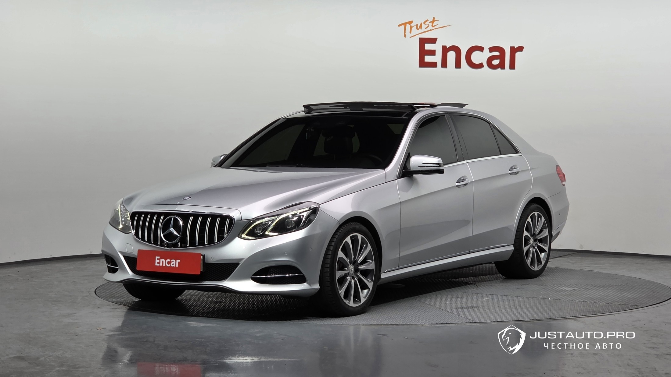 Автомобиль Mercedes-Benz E-Class