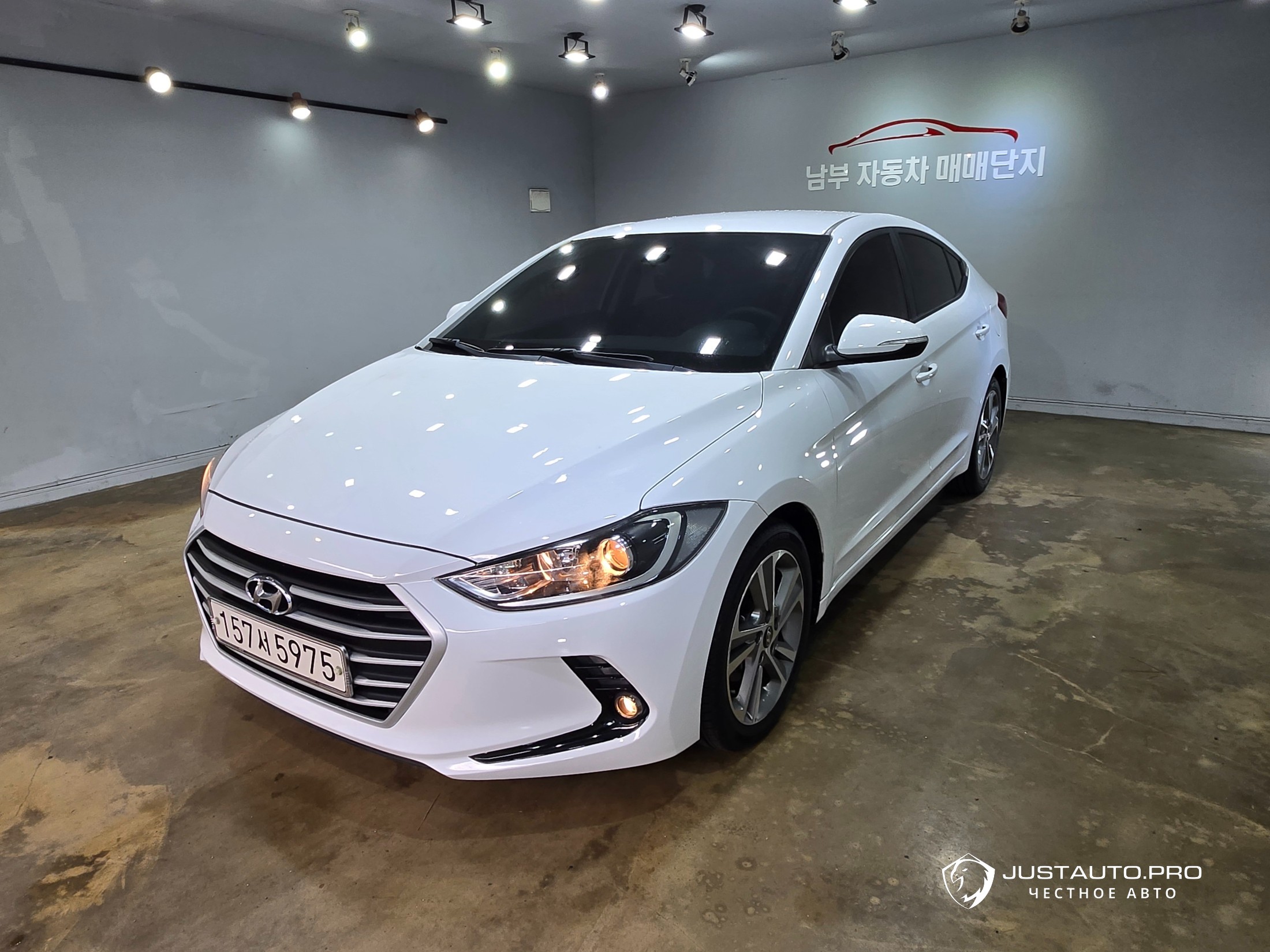 Автомобиль Hyundai AVANTE