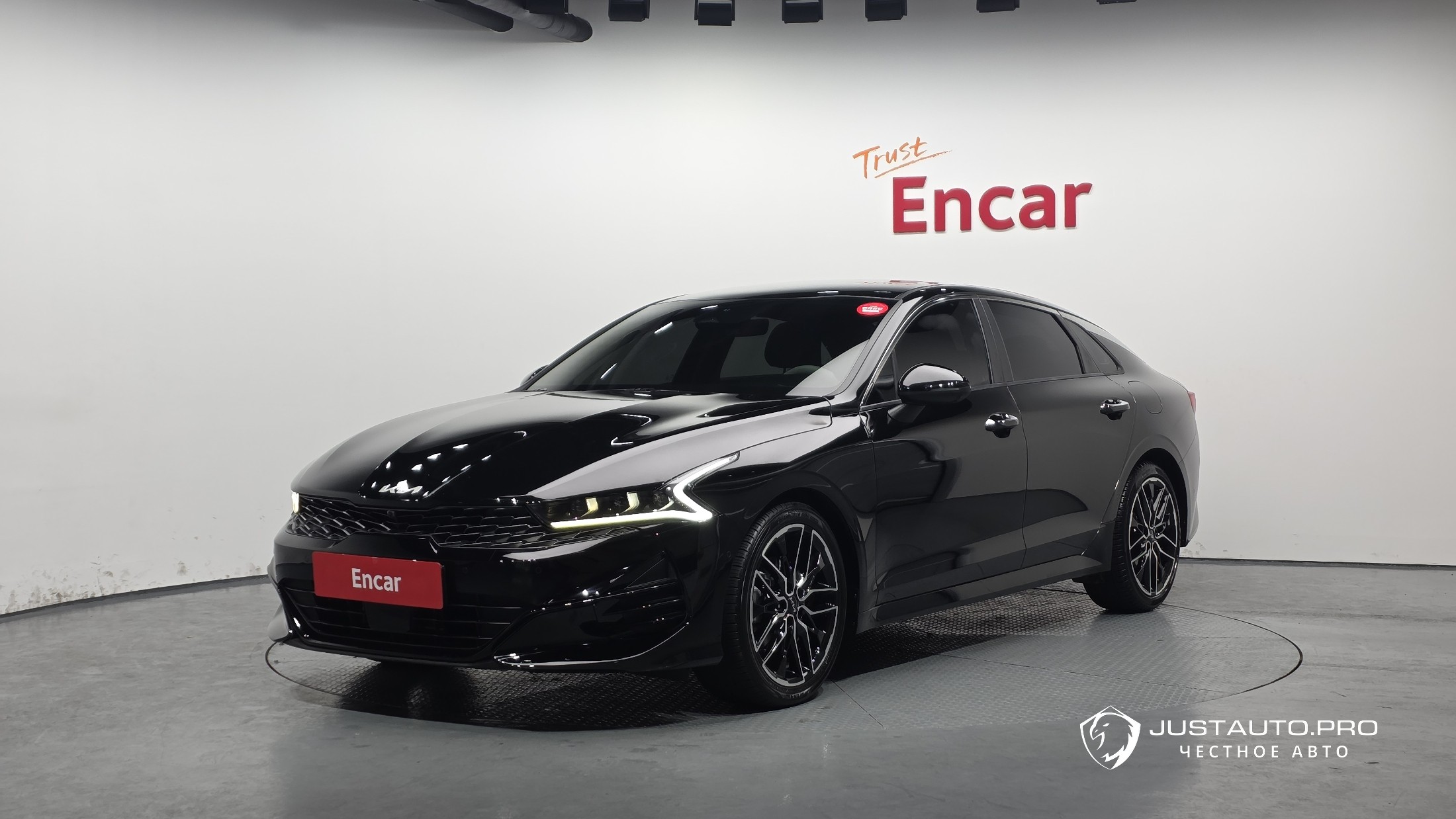 Автомобиль Kia K5